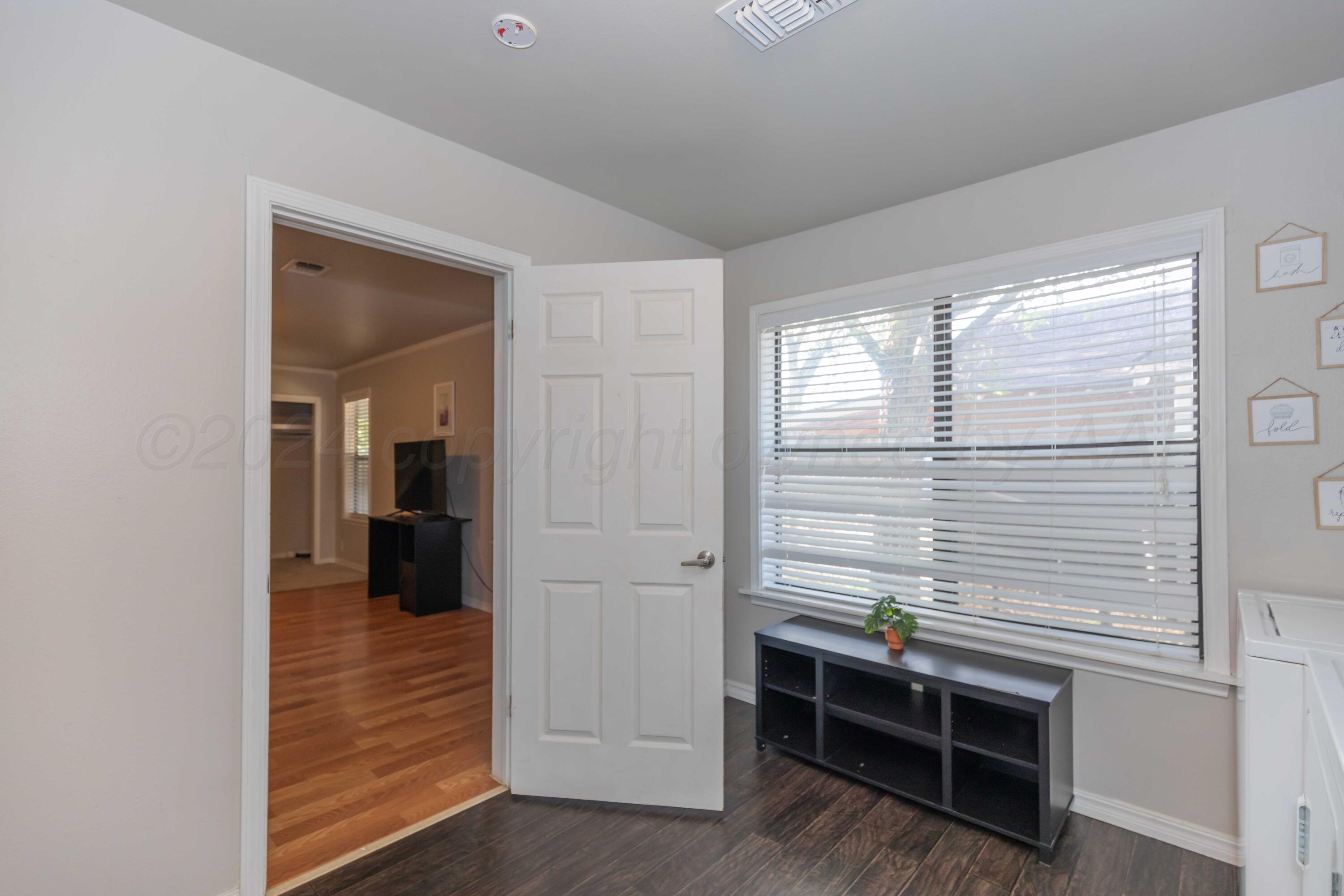 831 S Virginia Street Property Photo 25