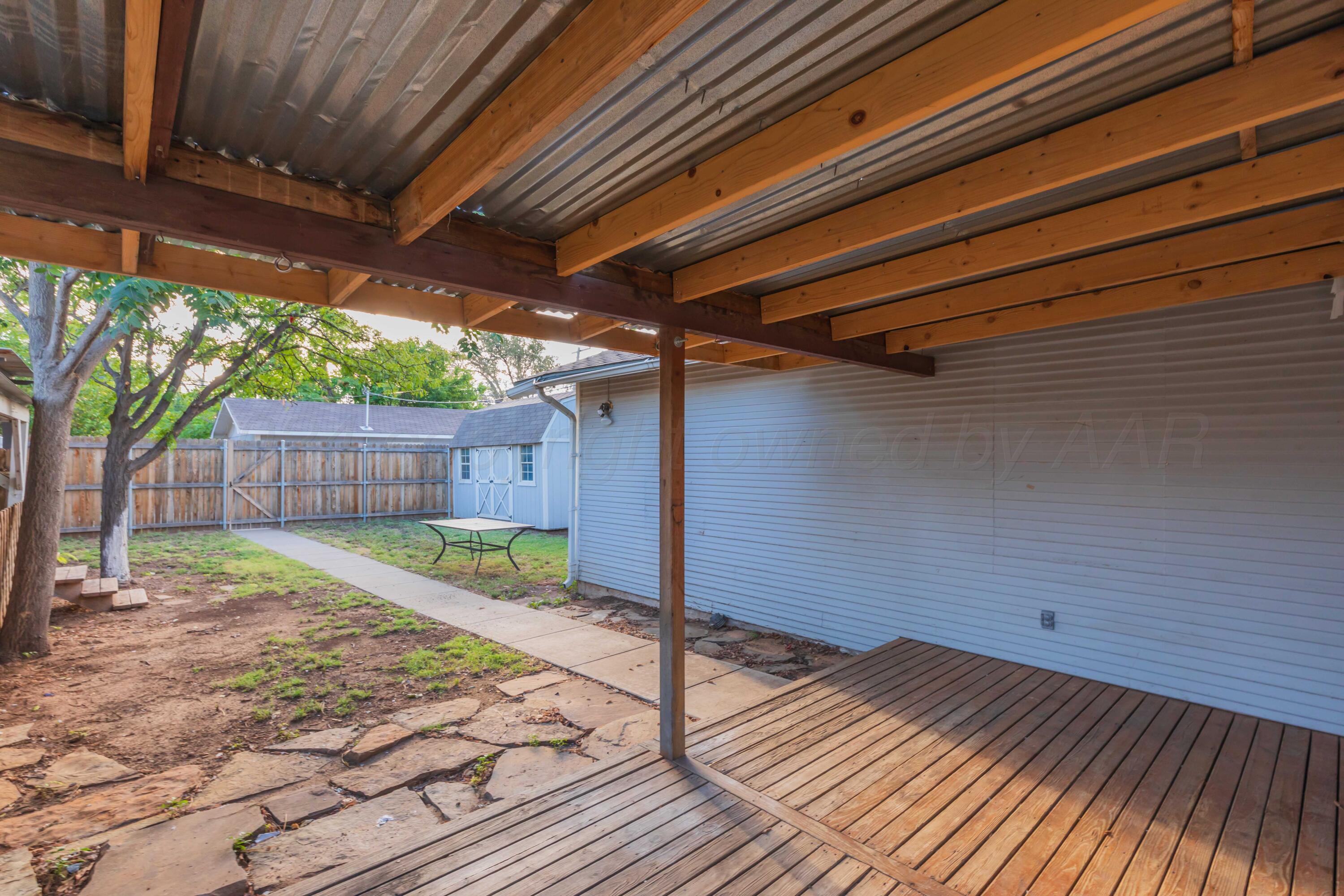 831 S Virginia Street Property Photo 36