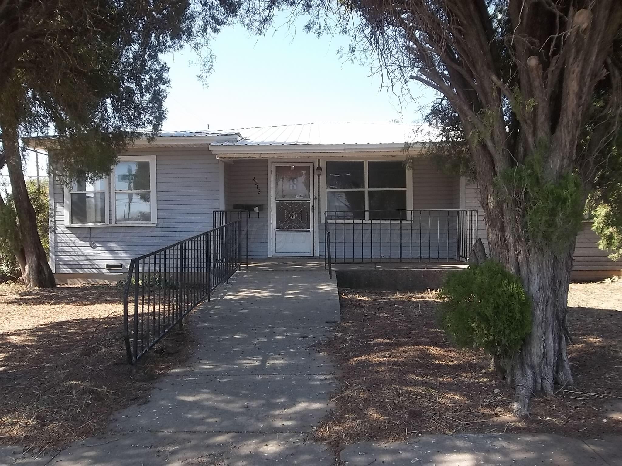 2512 Globe Avenue Property Photo