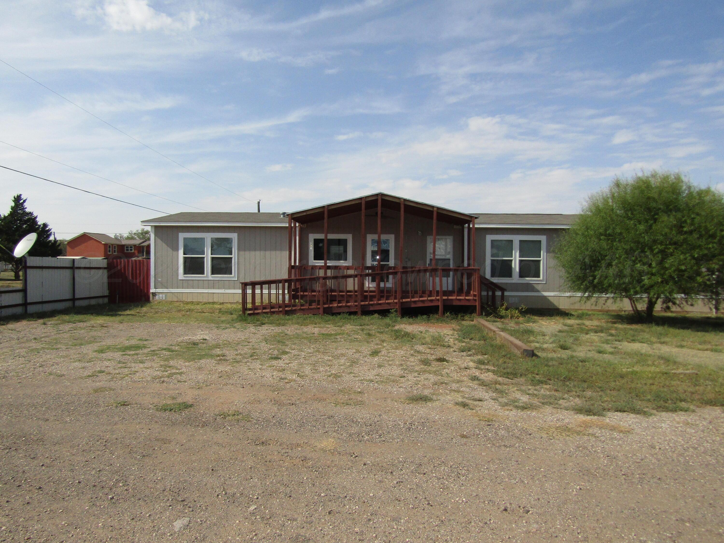 101 E Ave H Property Photo
