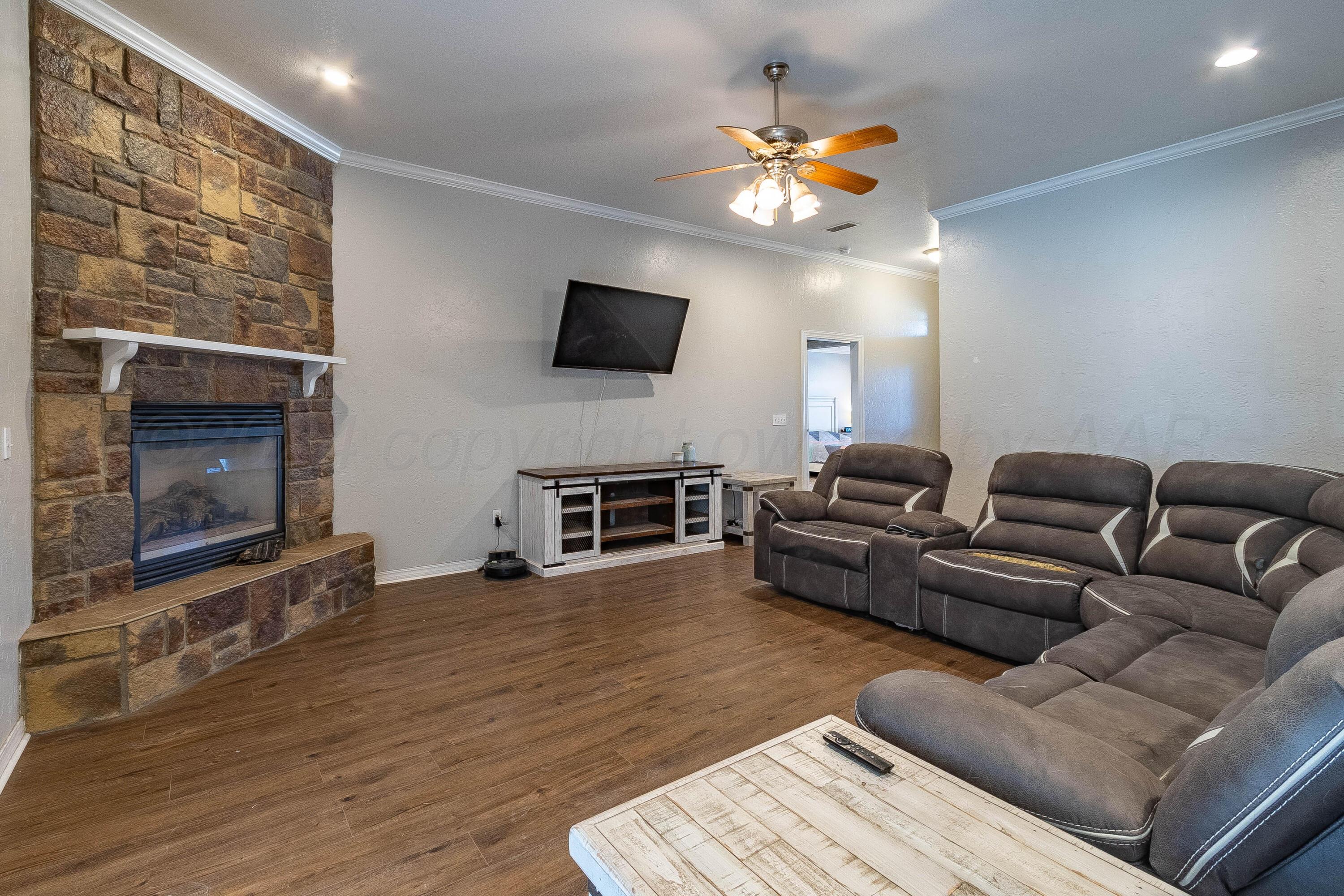 8305 Taos Drive Property Photo 6