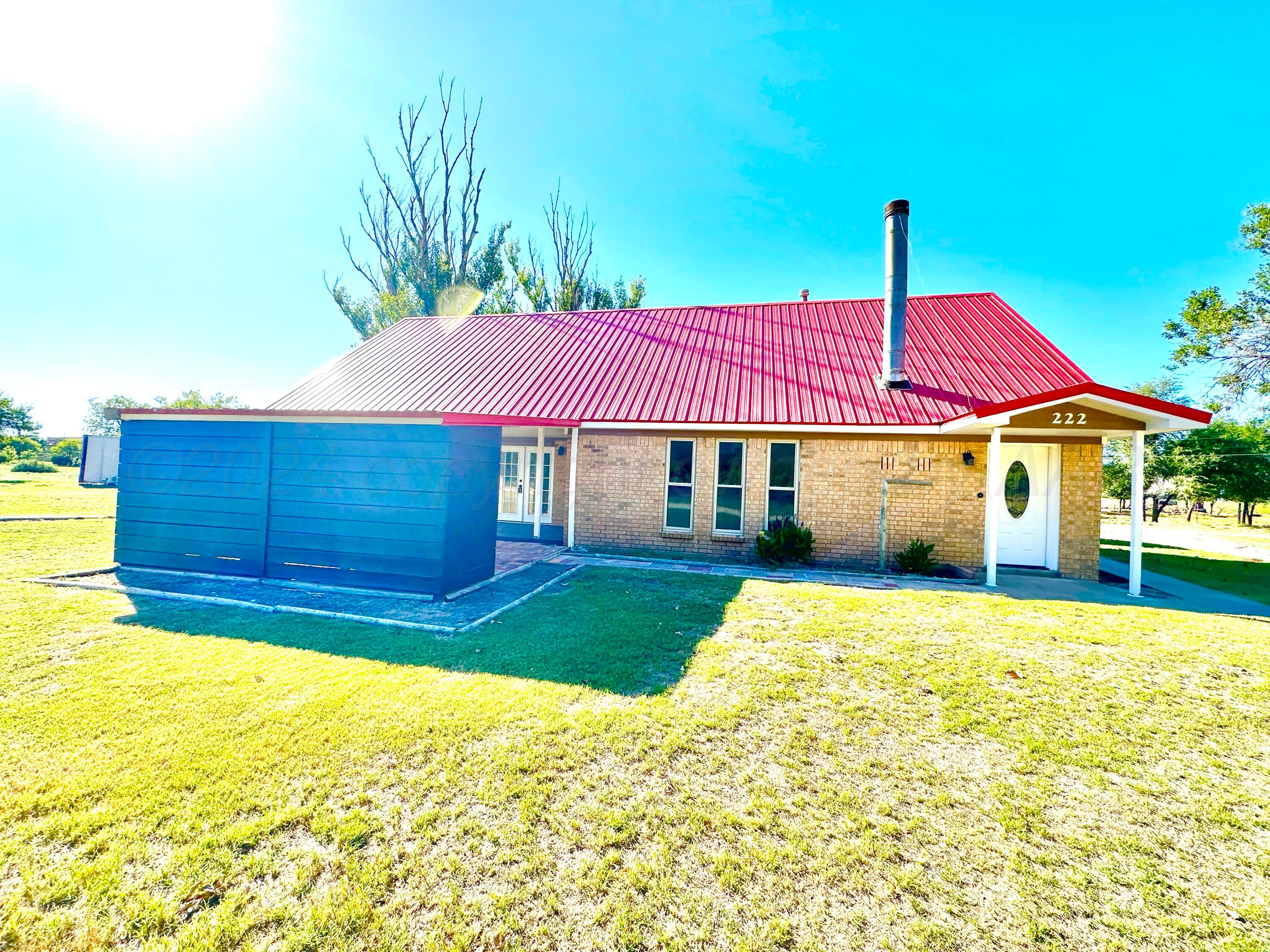 222 E 5th Street Property Photo