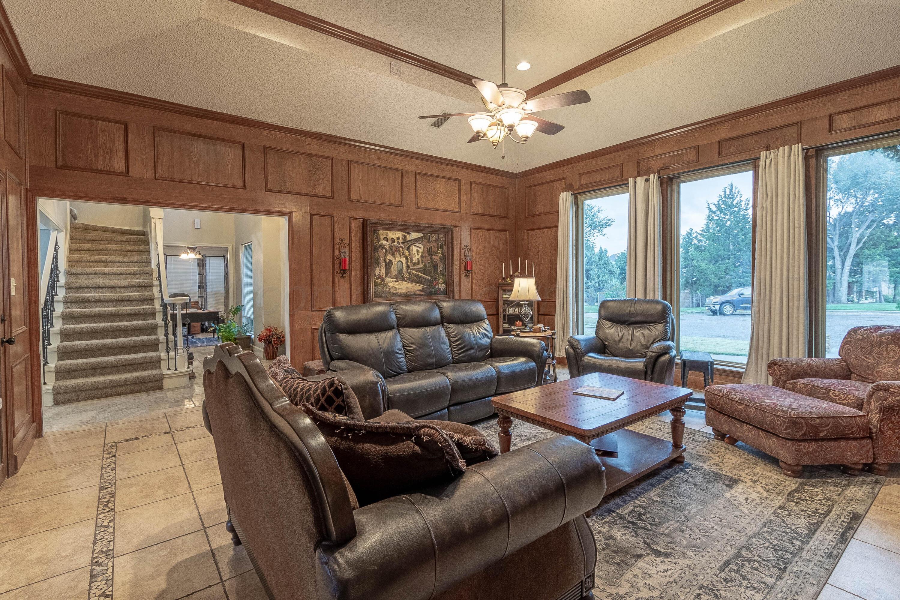 4 Linkshire Drive Property Photo 10