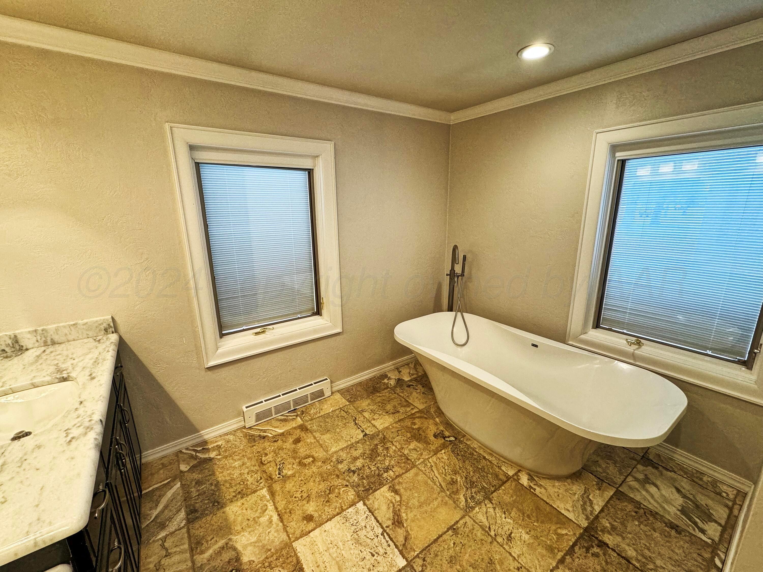 10 S Denton Street Property Photo 9
