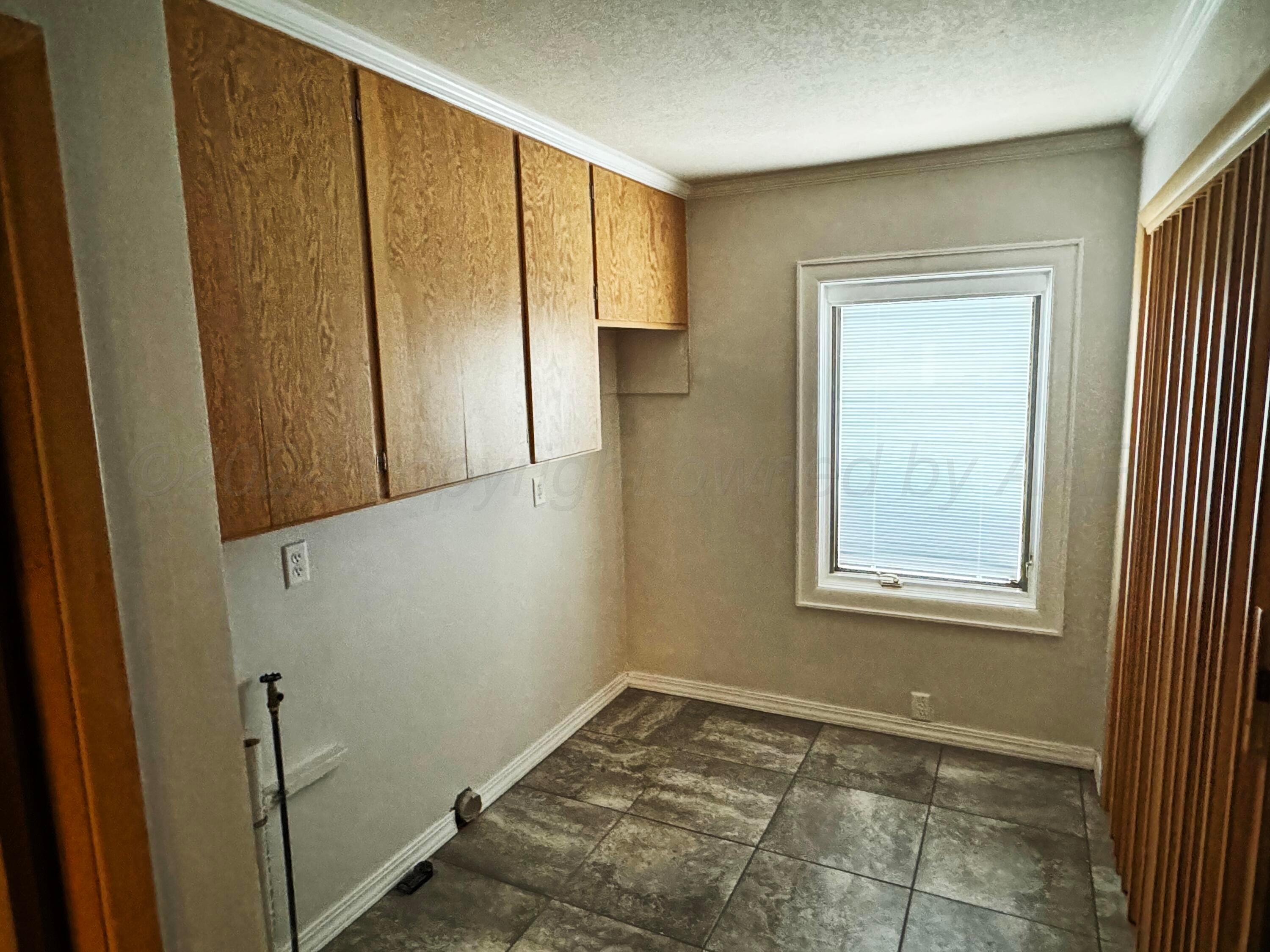 10 S Denton Street Property Photo 14