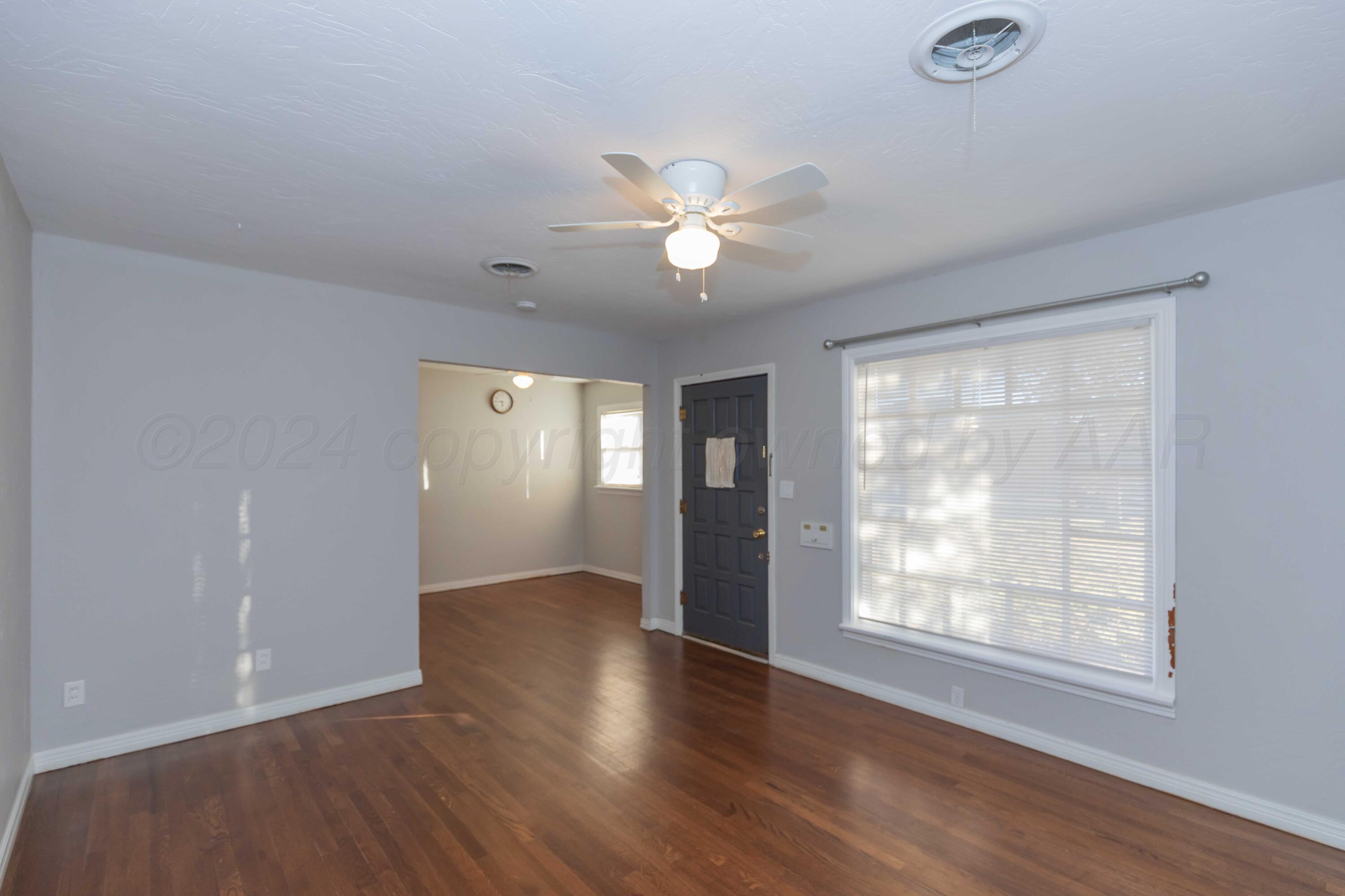 137 N Goliad Street Property Photo 7