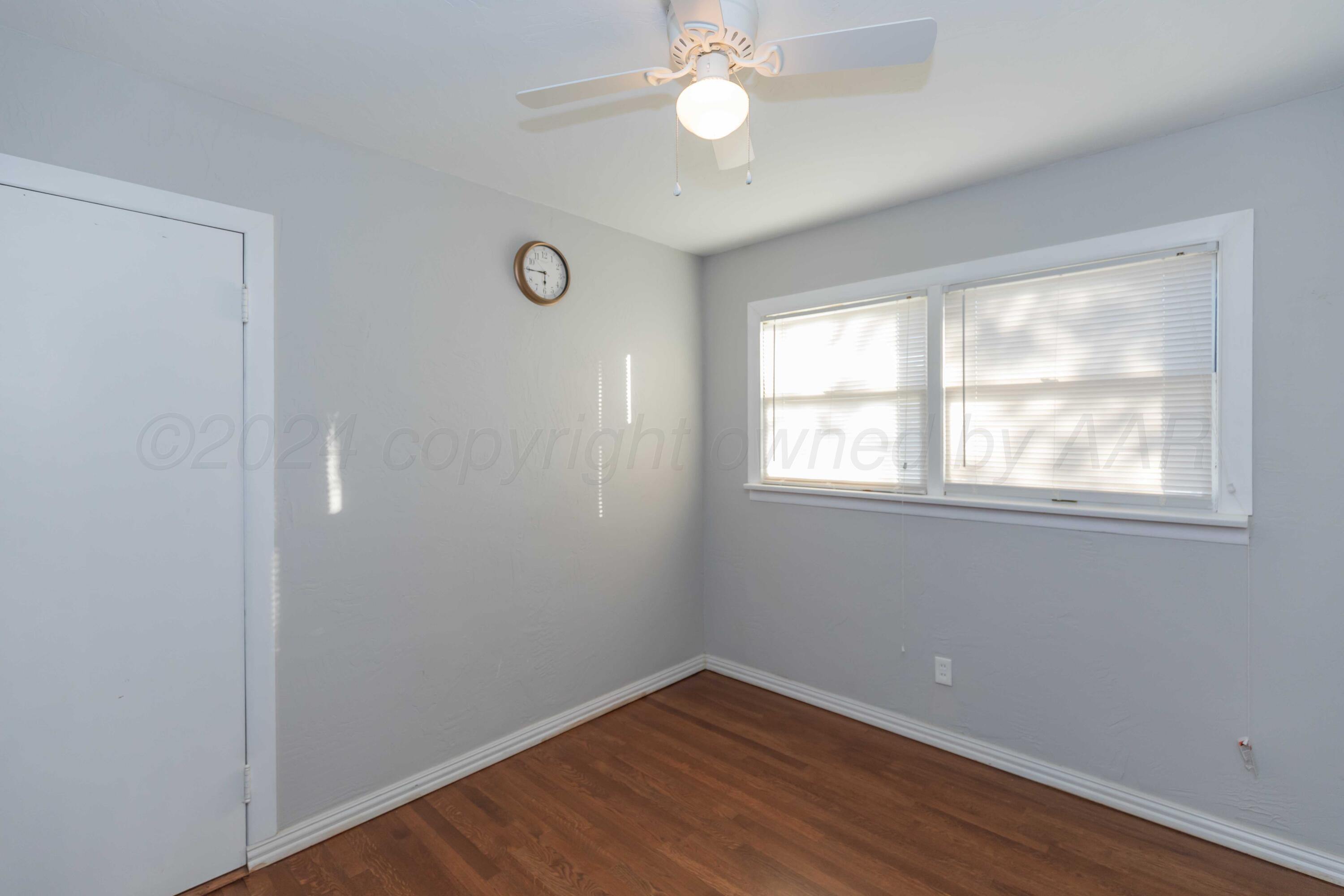137 N Goliad Street Property Photo 9
