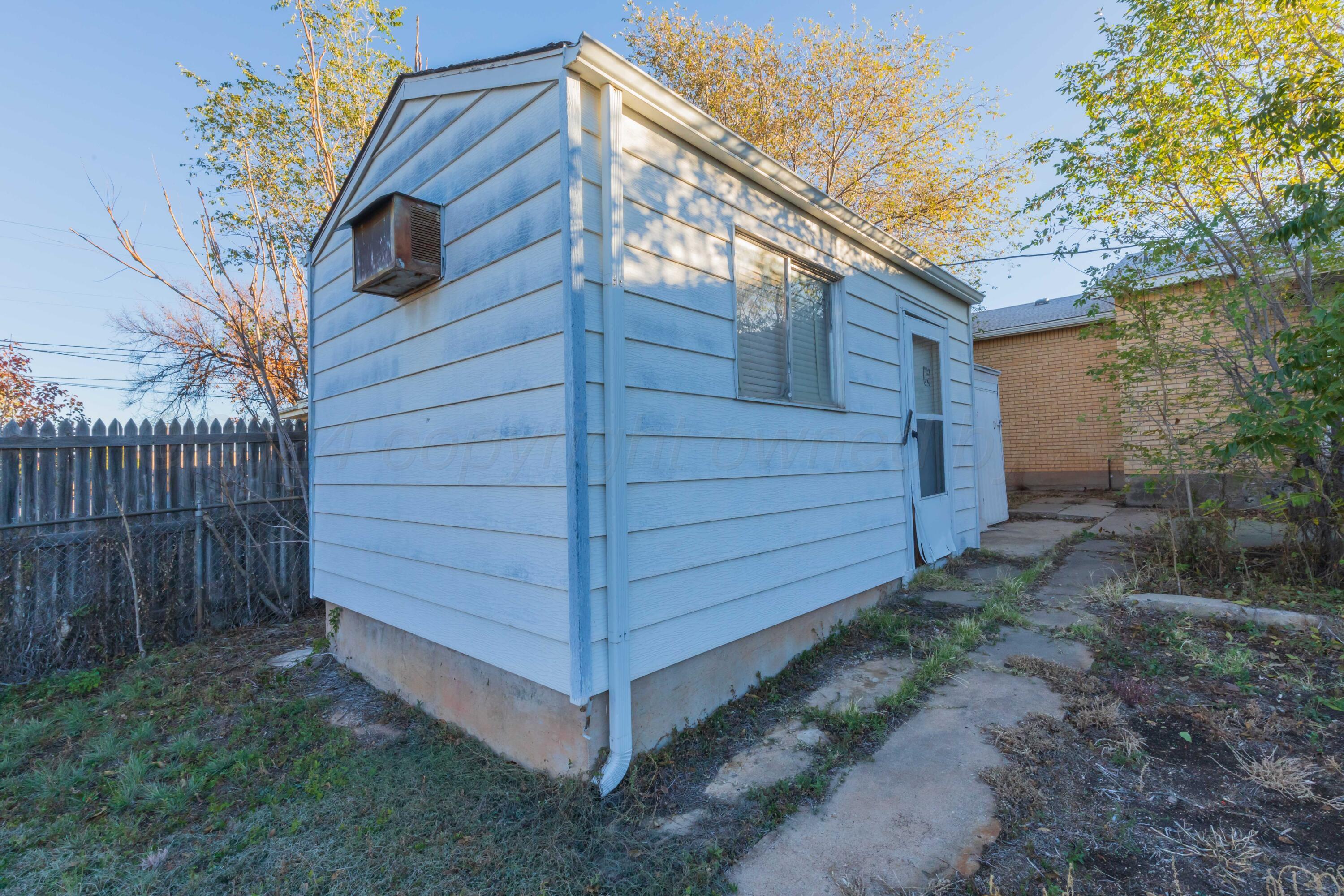 137 N Goliad Street Property Photo 32
