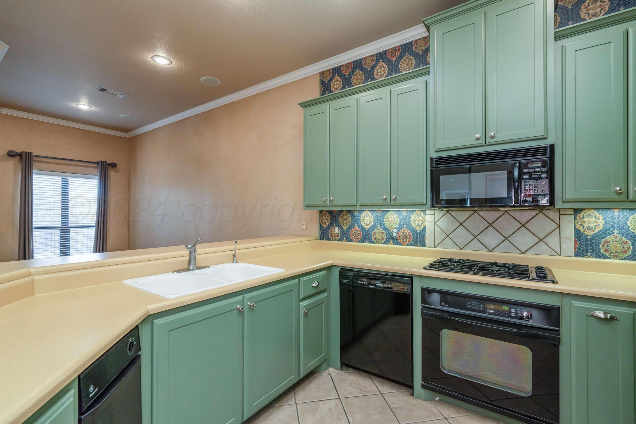 12 Pinecrest Drive Property Photo 15