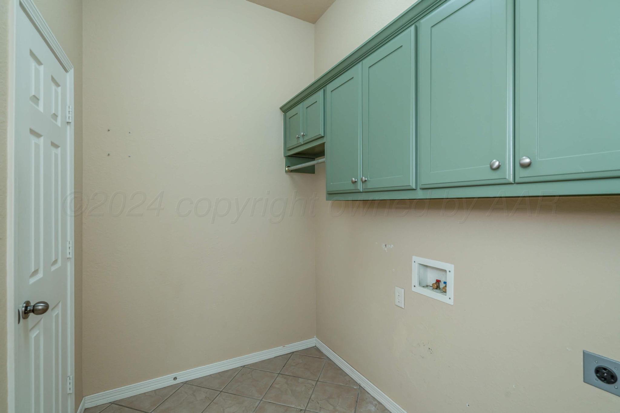 12 Pinecrest Drive Property Photo 23