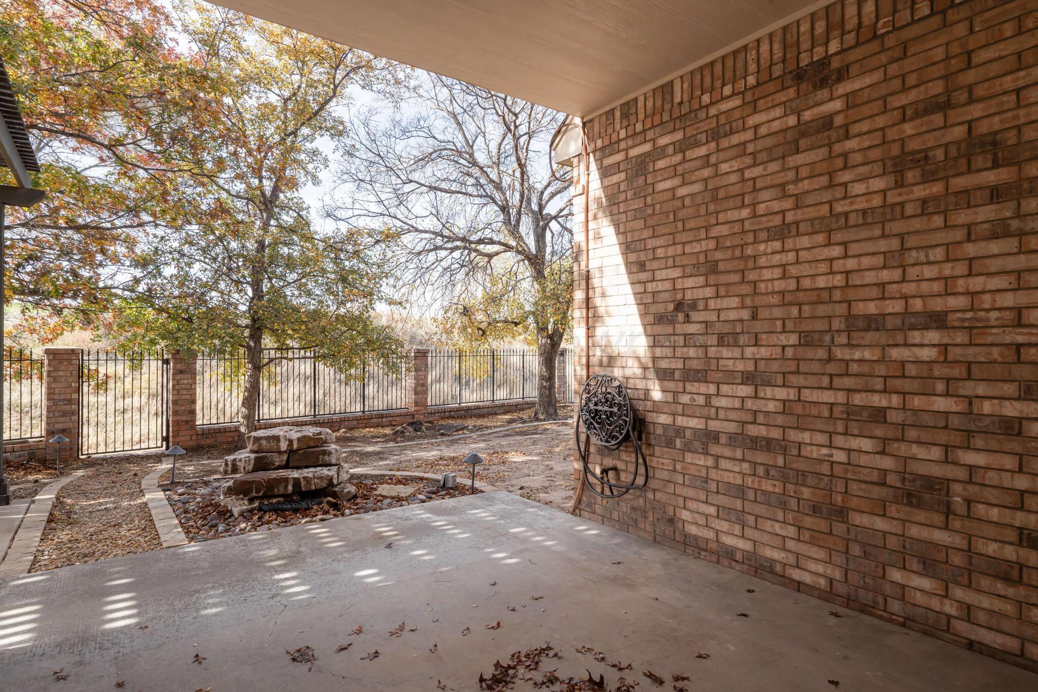 12 Pinecrest Drive Property Photo 49