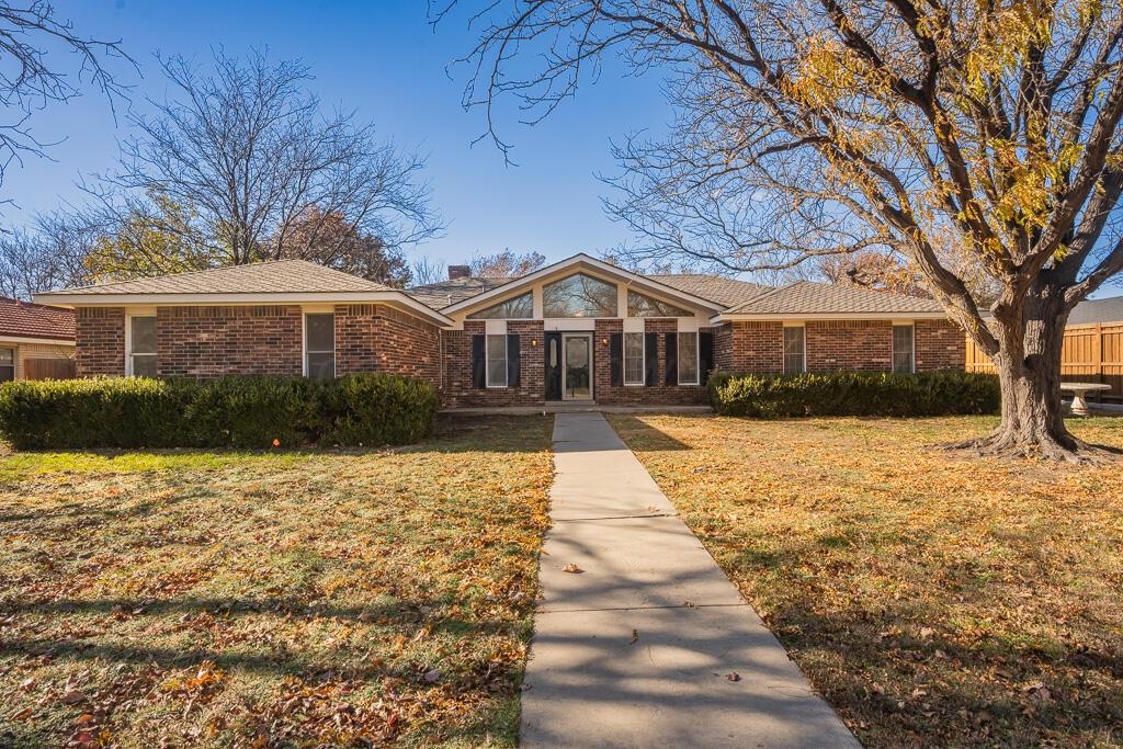4204 Roxton Drive Property Photo 1