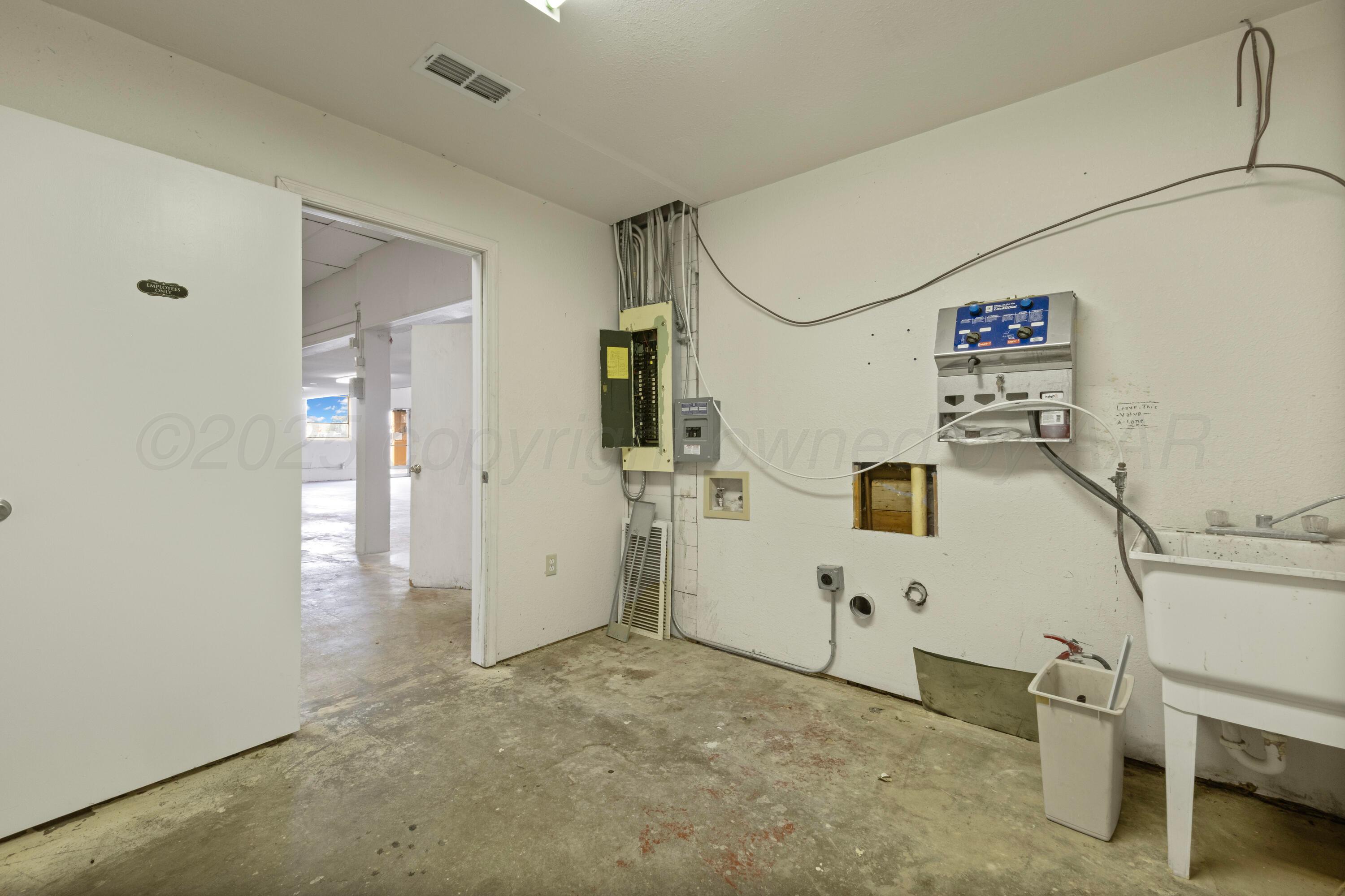 500 S Bliss Avenue Property Photo 17