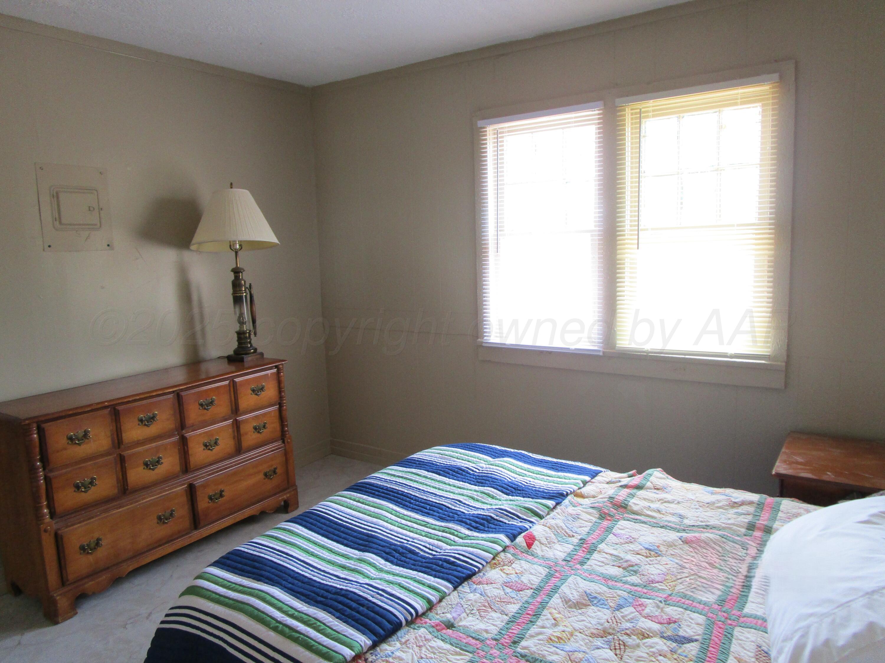 607 W Wilson, #7 Property Photo 6