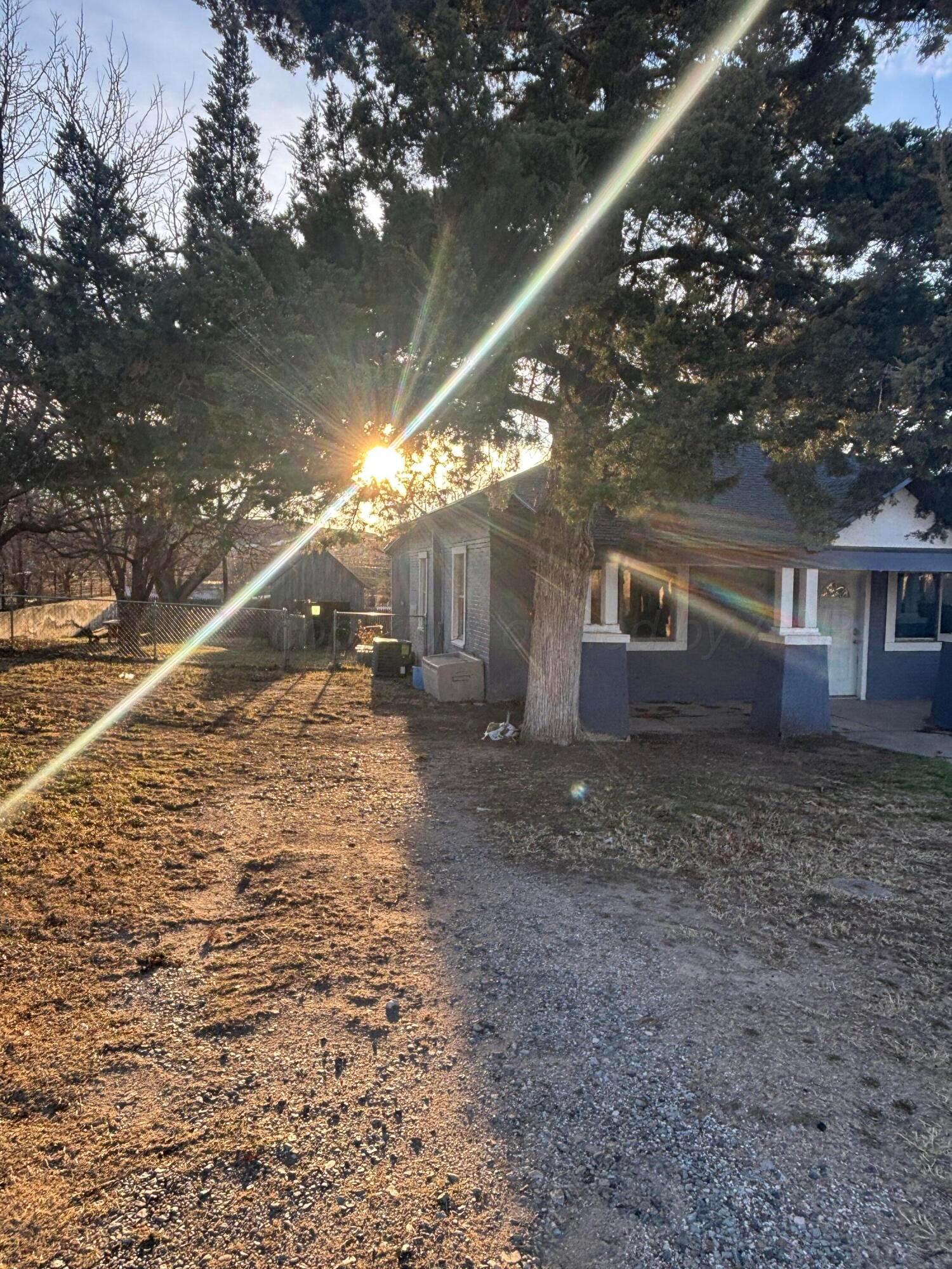 206 Harvey Property Photo 4