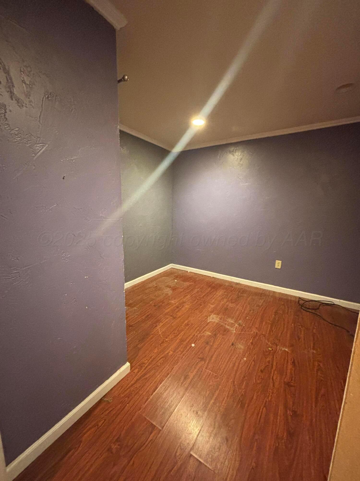 206 Harvey Property Photo 7
