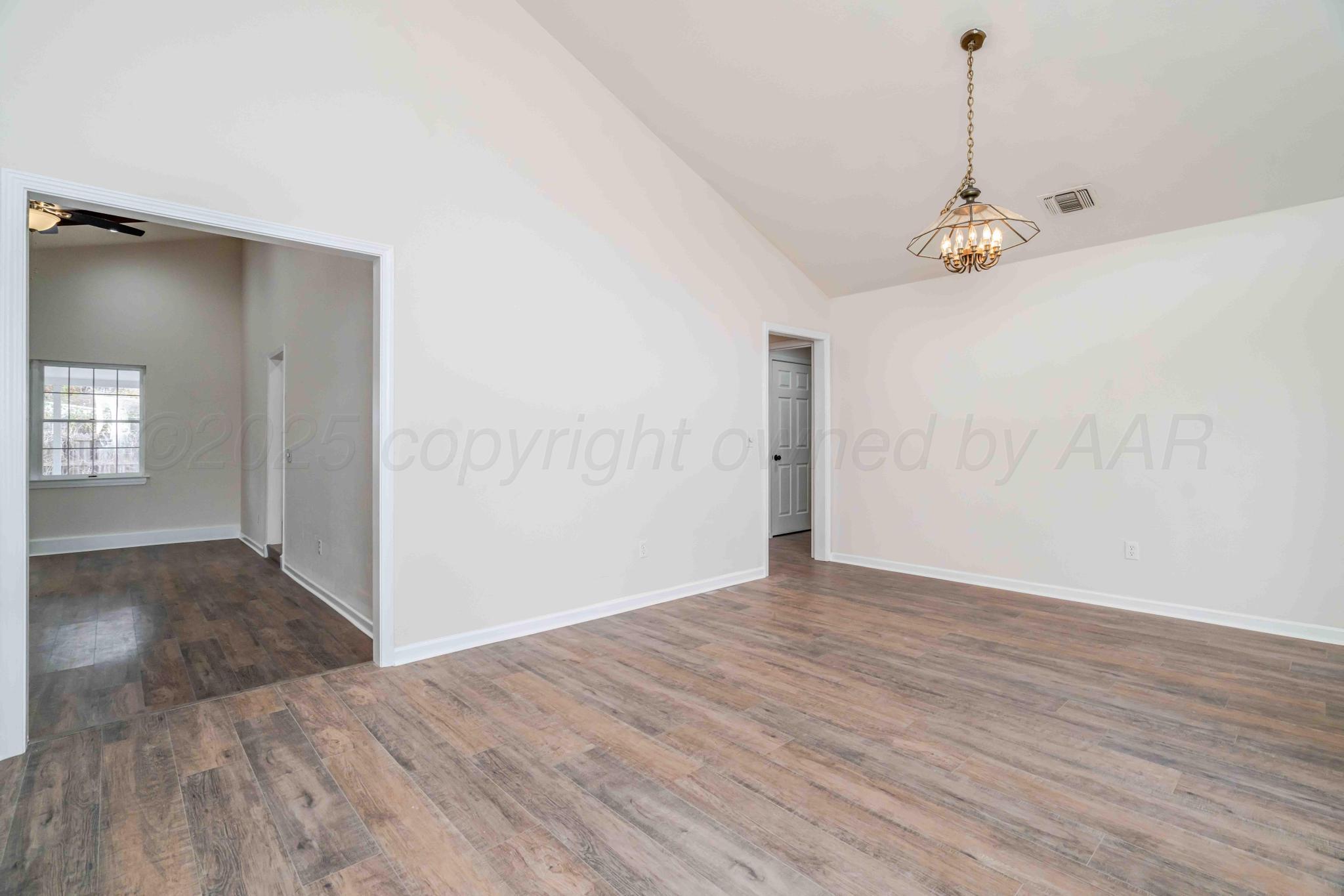 4204 Roxton Drive Property Photo 4