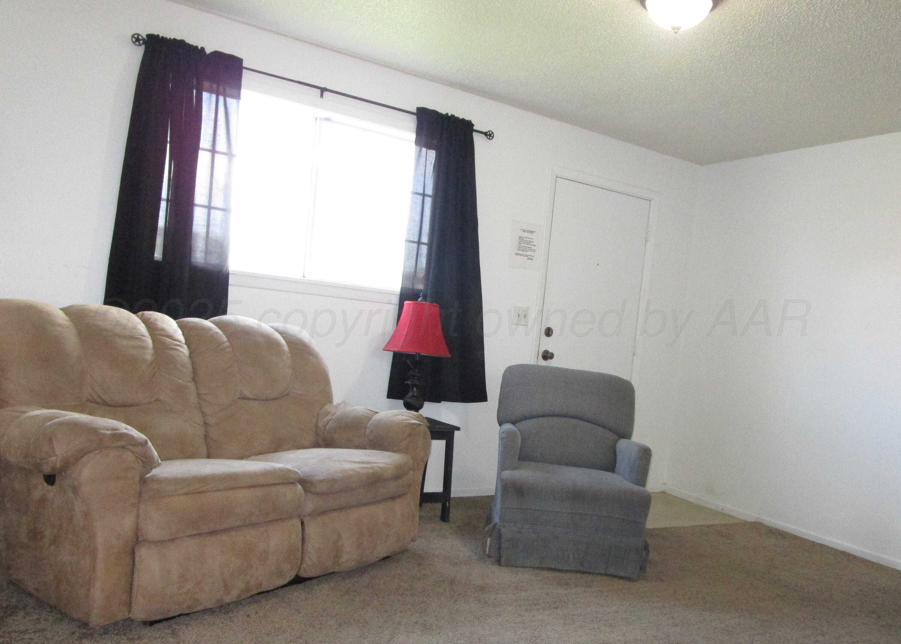 200 W 7th, A Property Photo 2
