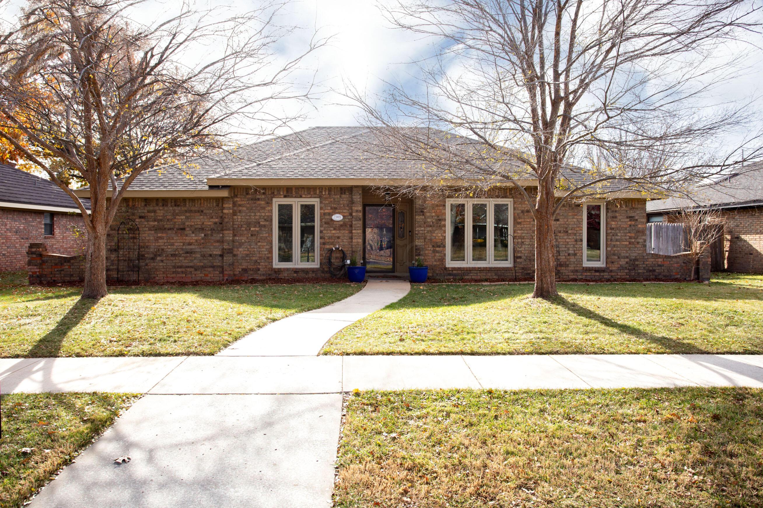 7305 Queens Place Property Photo 1