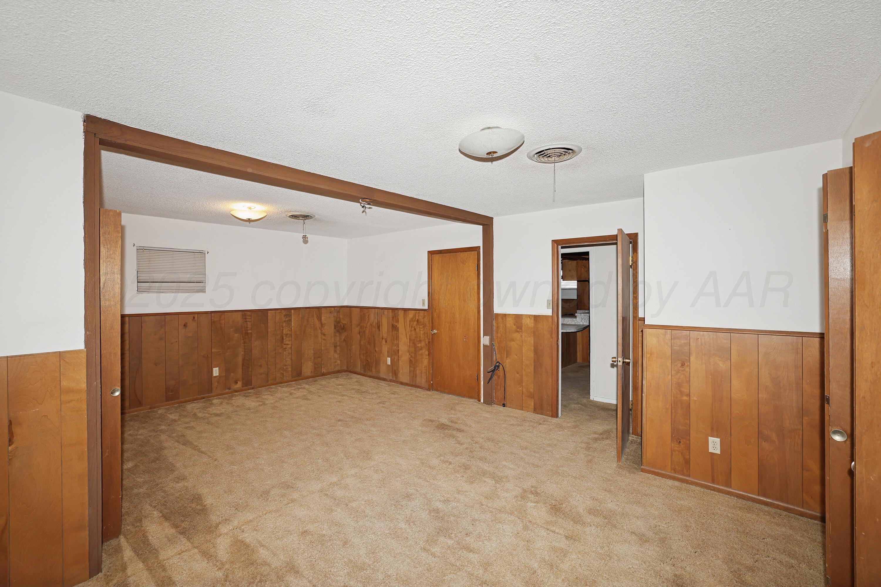 8626 River Road Property Photo 12