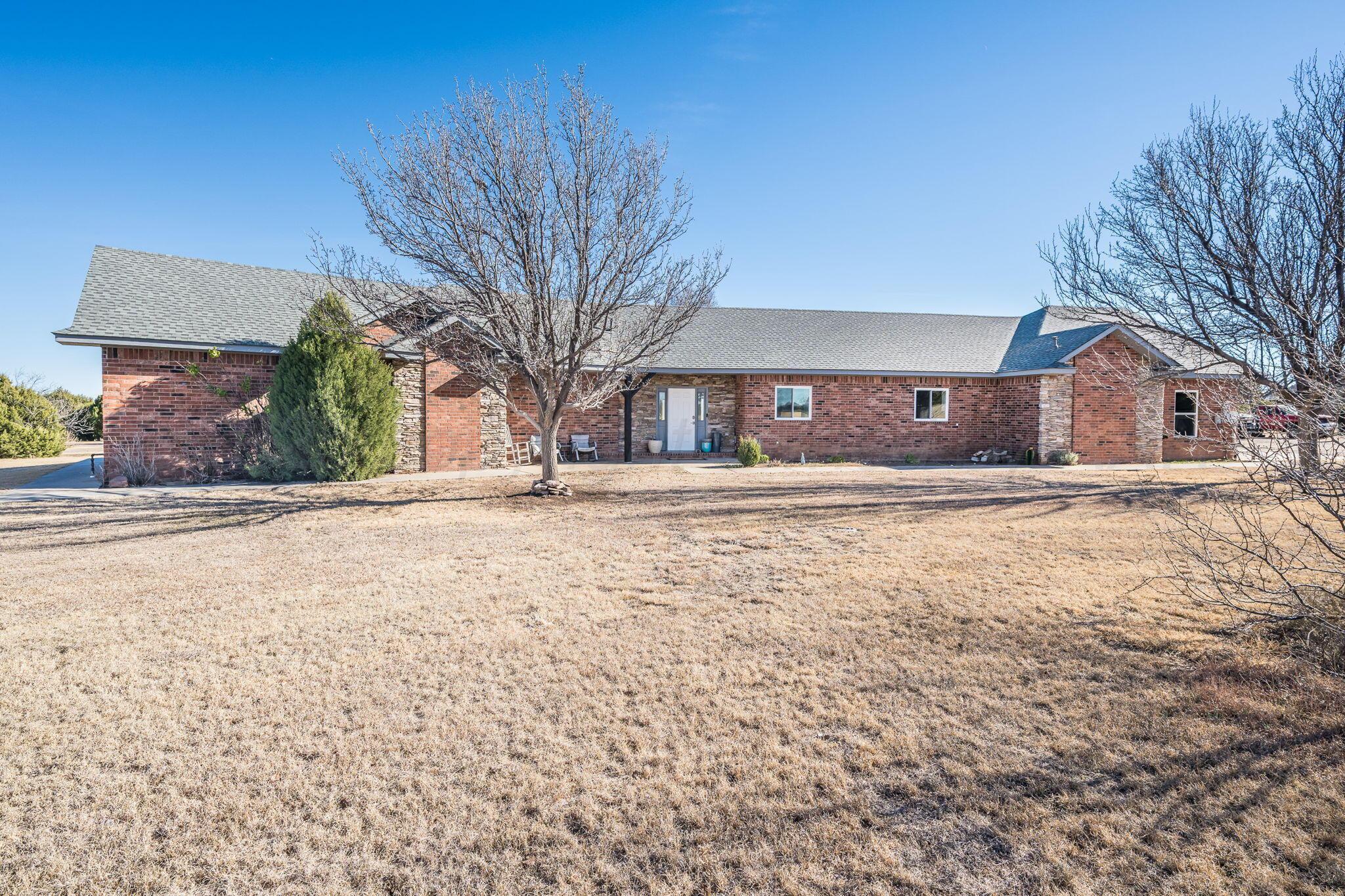 319 Arrowhead Point Property Photo 2