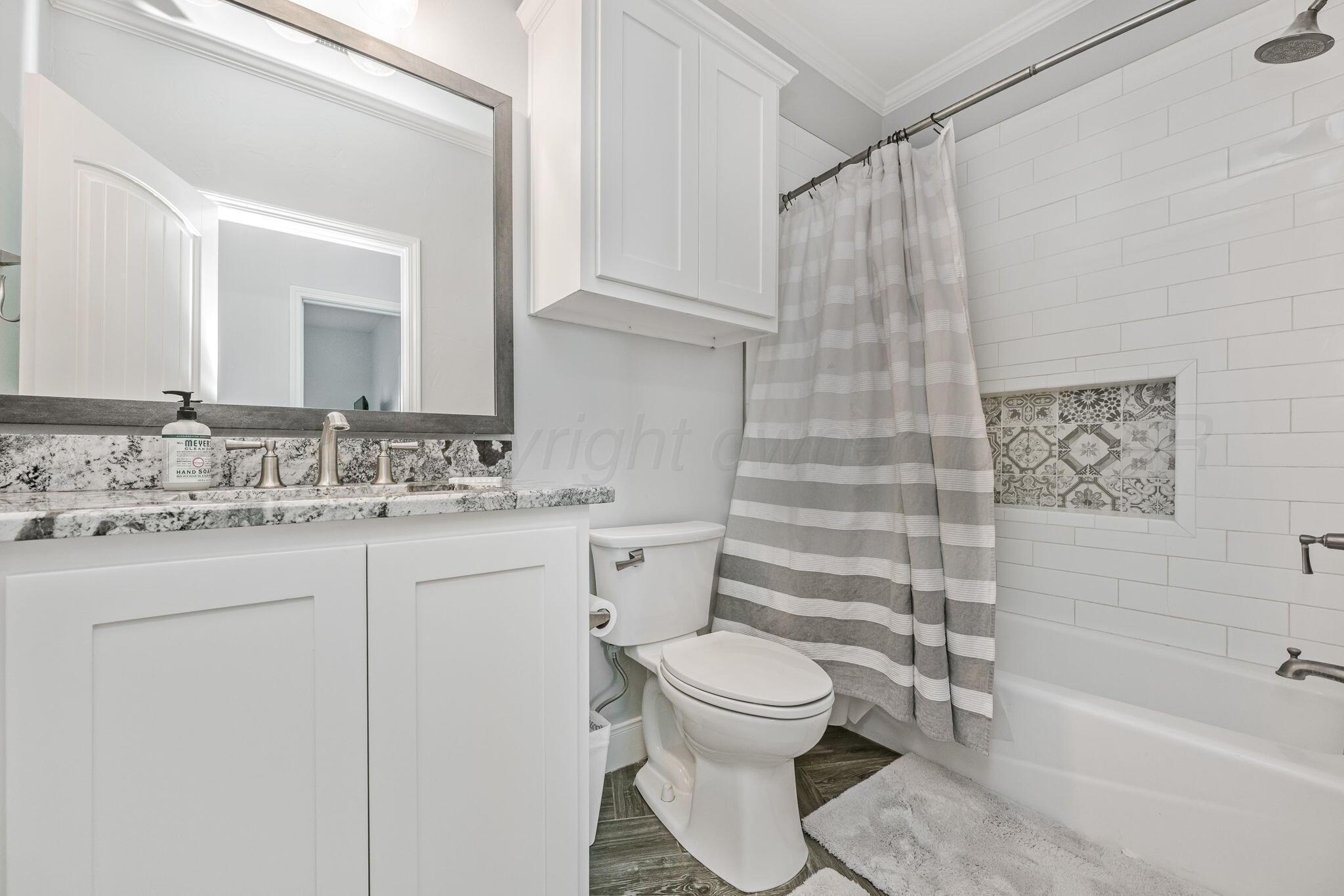 319 Arrowhead Point Property Photo 15