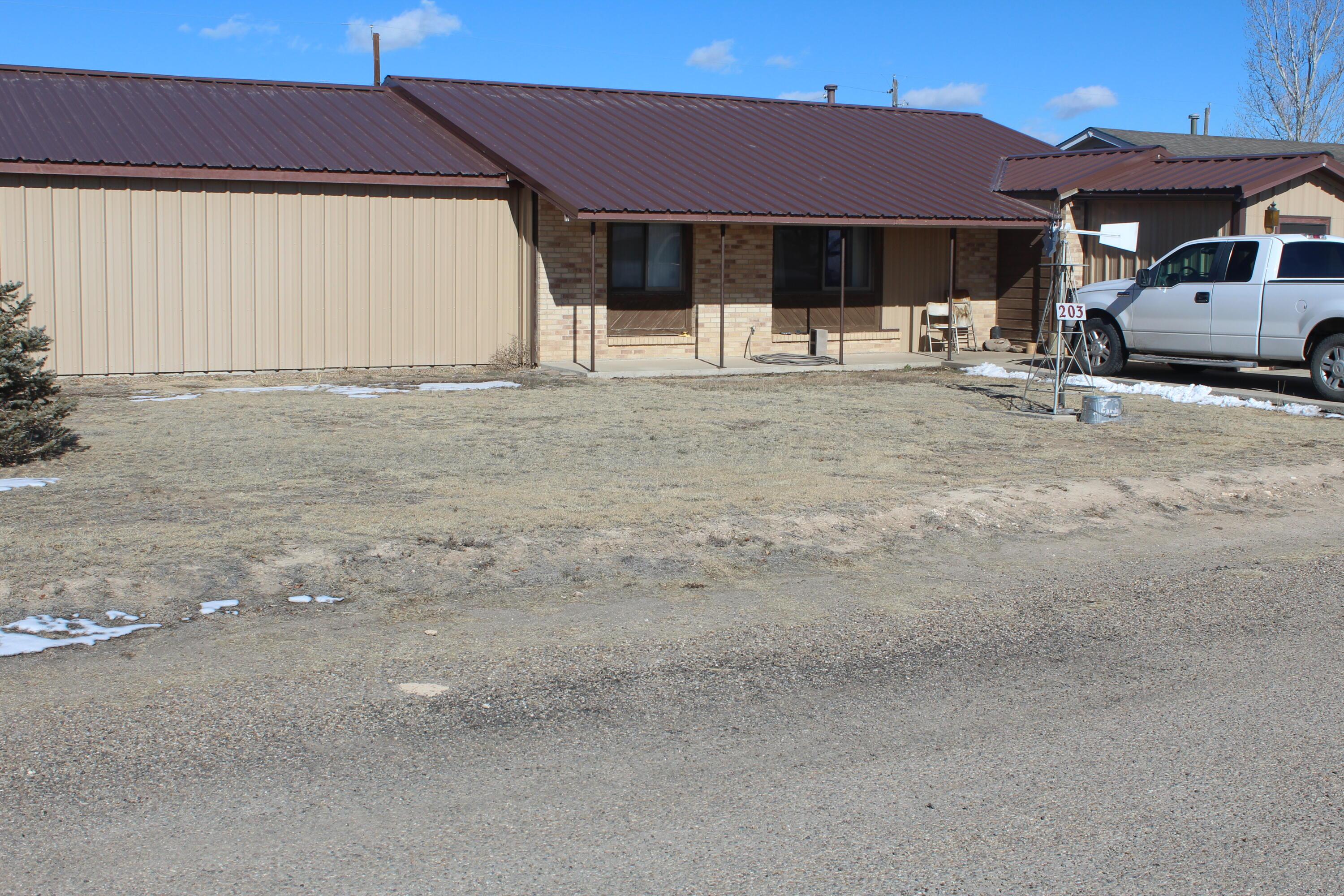 203 Curren Street Property Photo