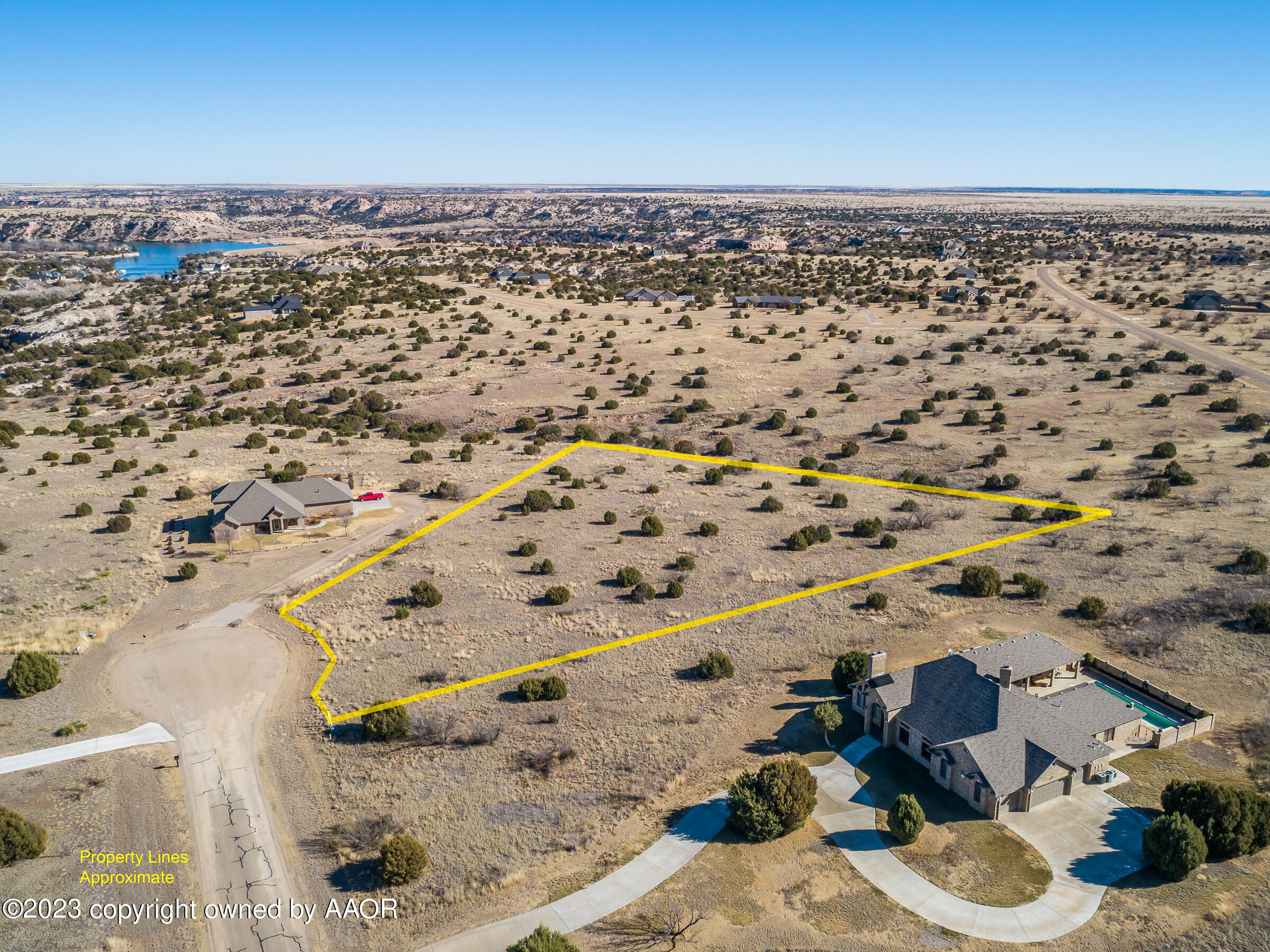 305 Prairie Point Property Photo