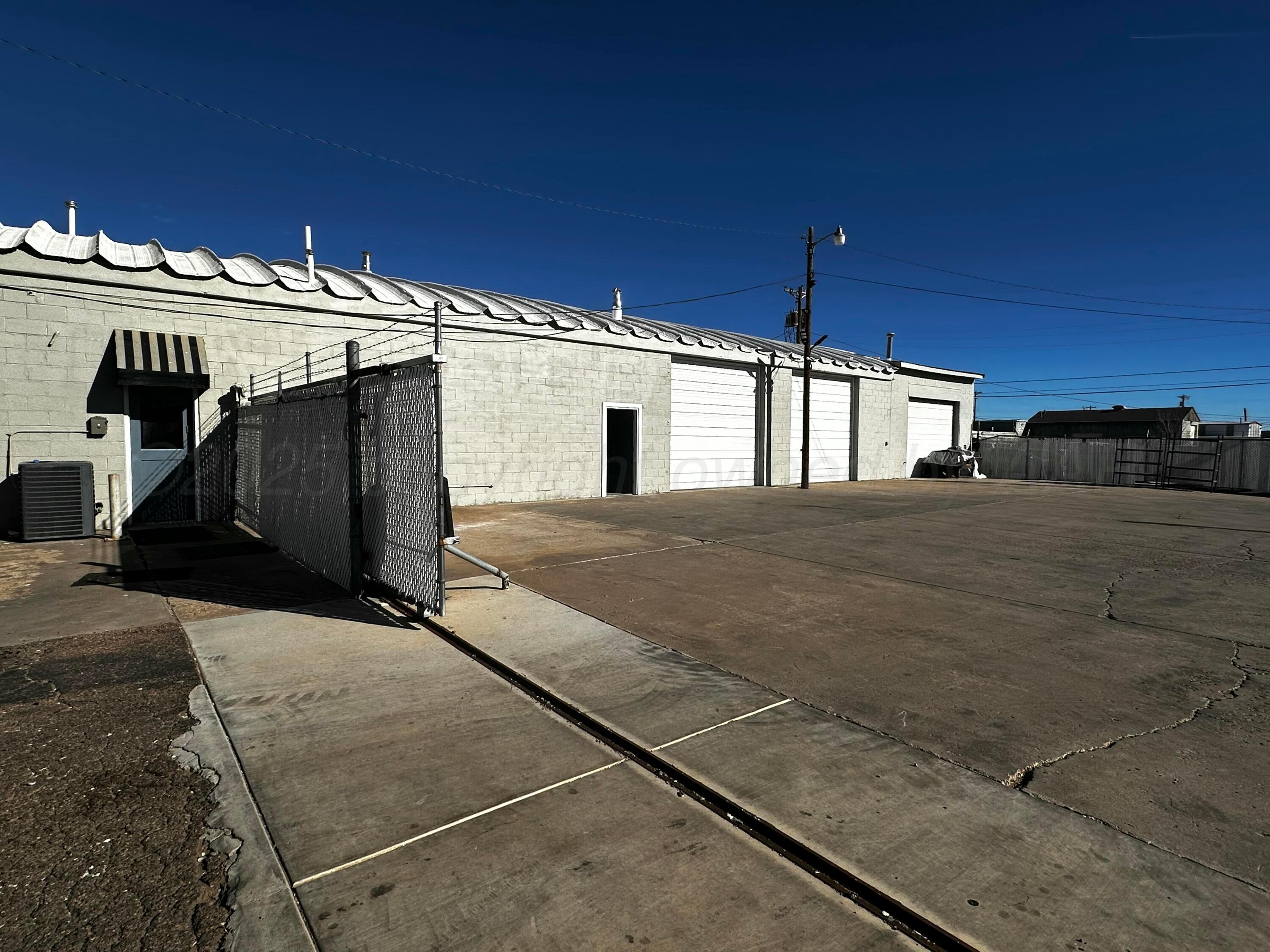 305 S Williams Street Property Photo 2