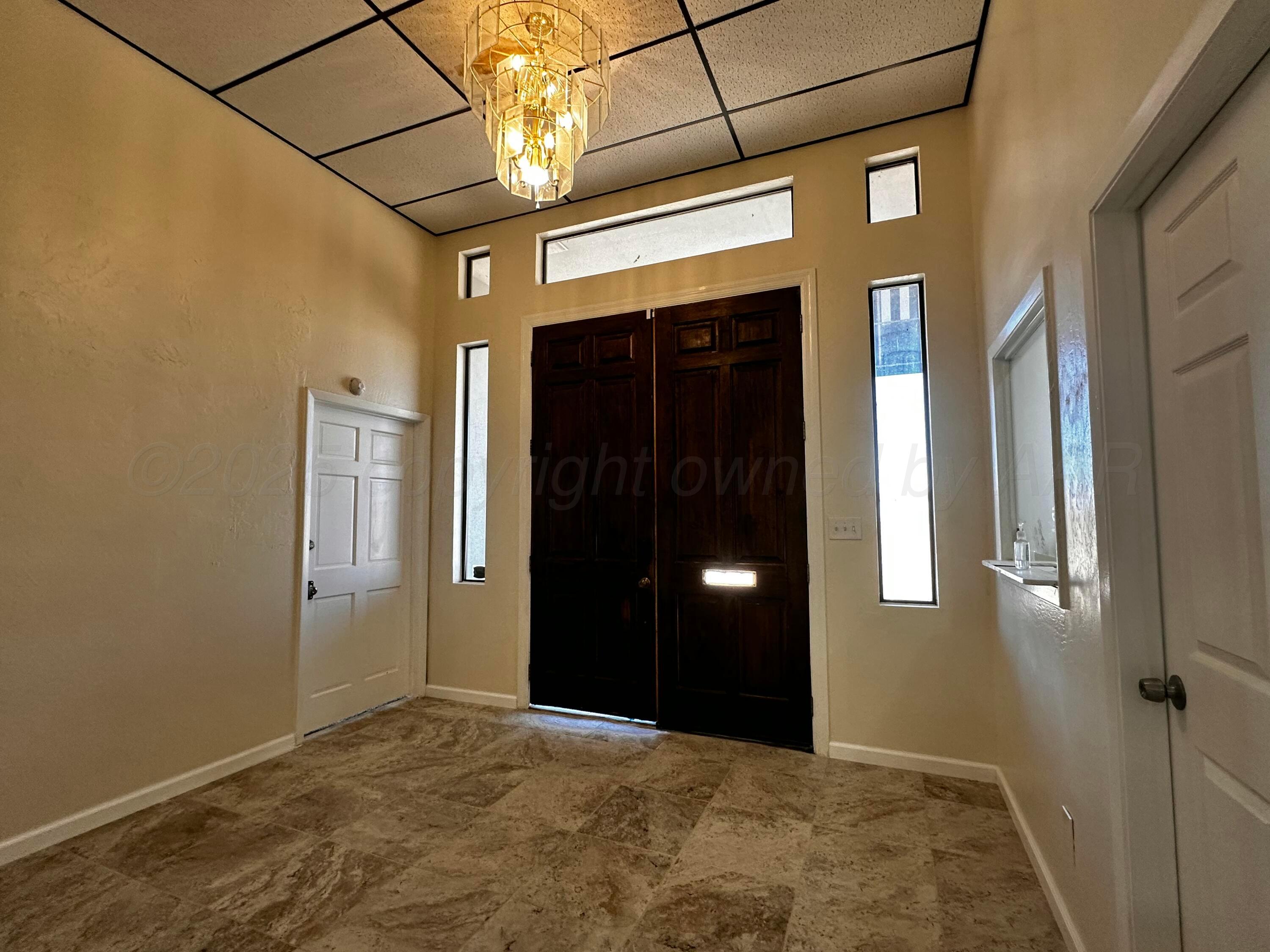 305 S Williams Street Property Photo 8