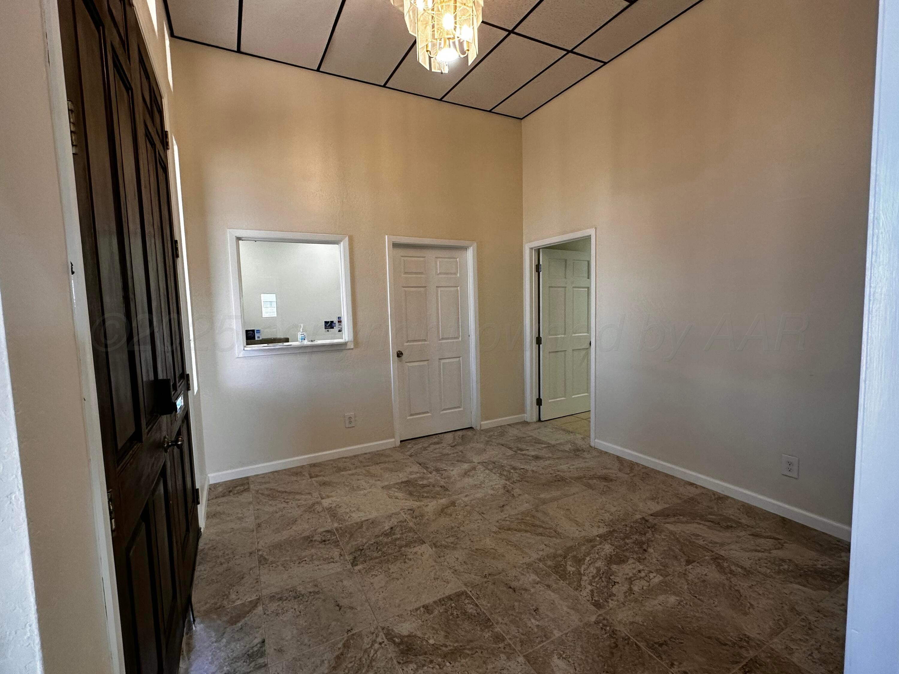 305 S Williams Street Property Photo 9