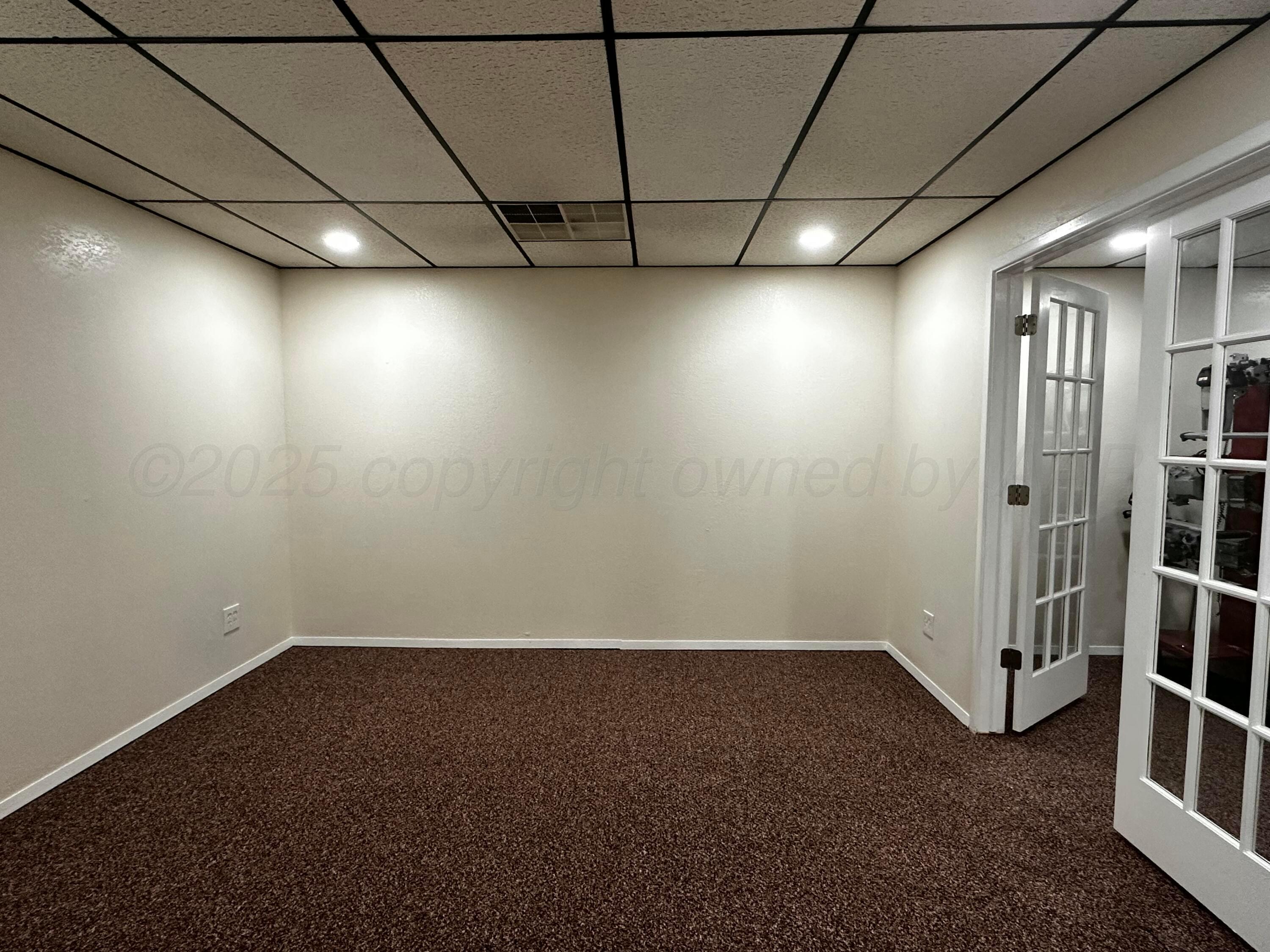 305 S Williams Street Property Photo 13