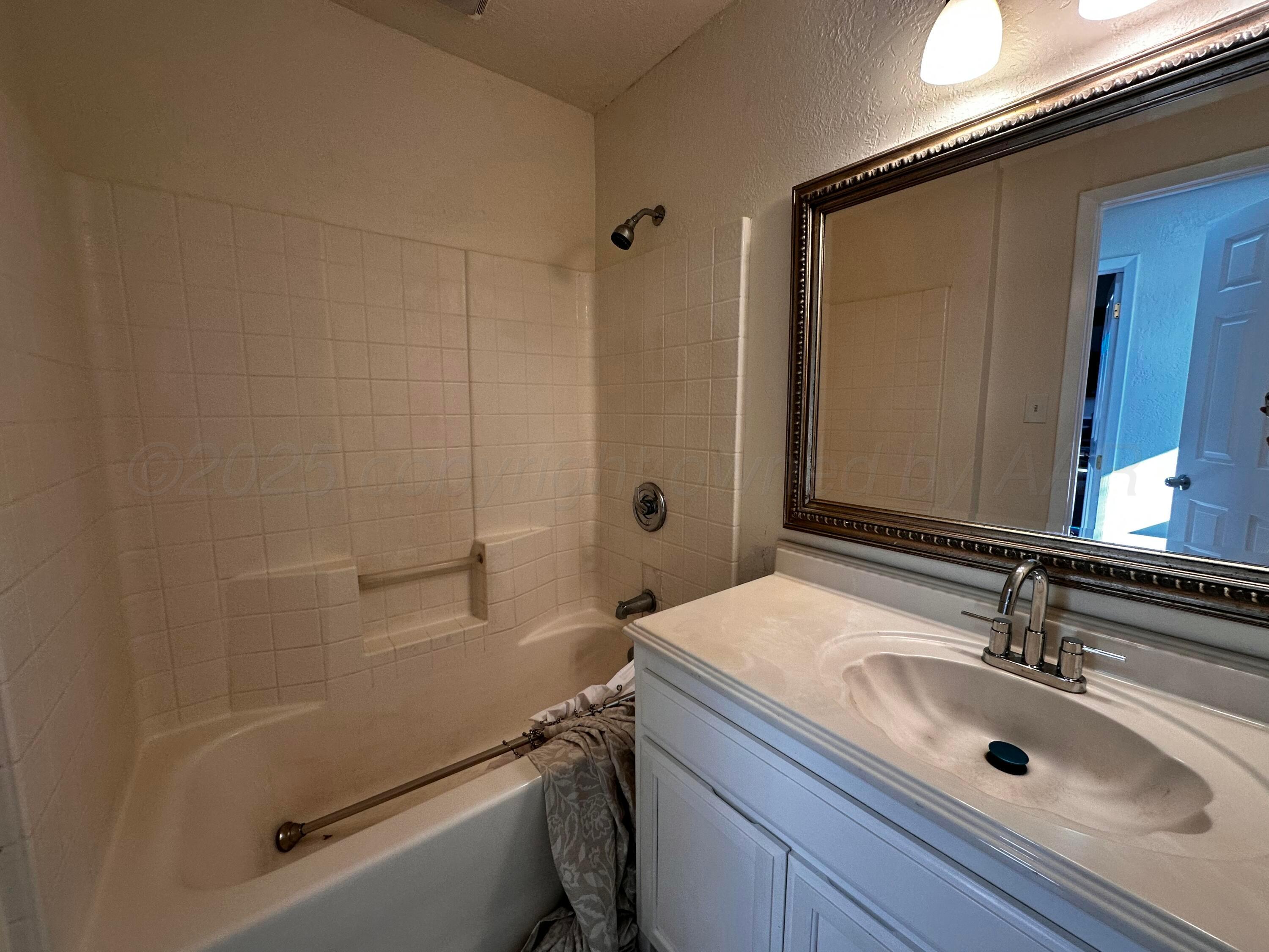 305 S Williams Street Property Photo 28