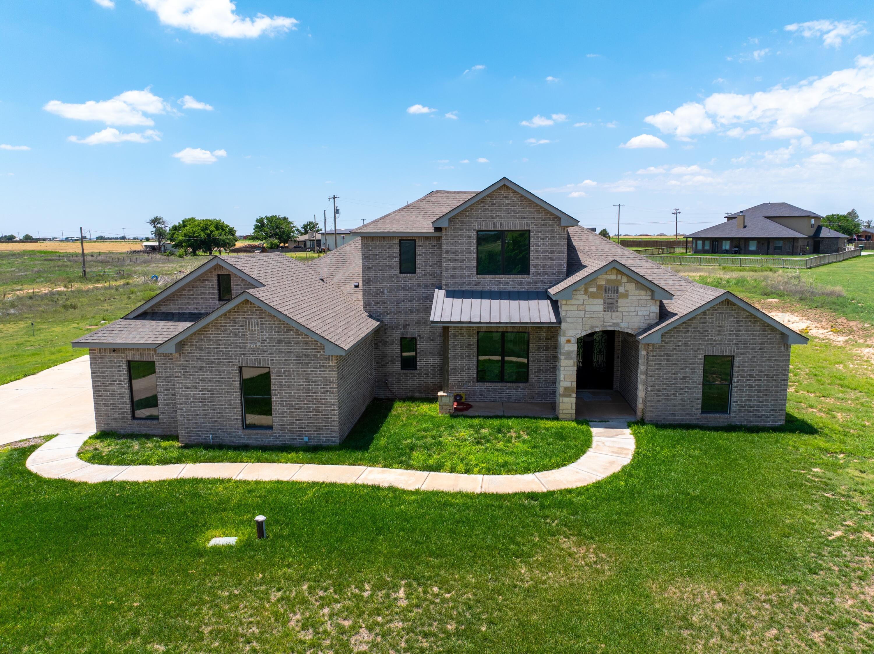17660 Creekview Drive Property Photo 1