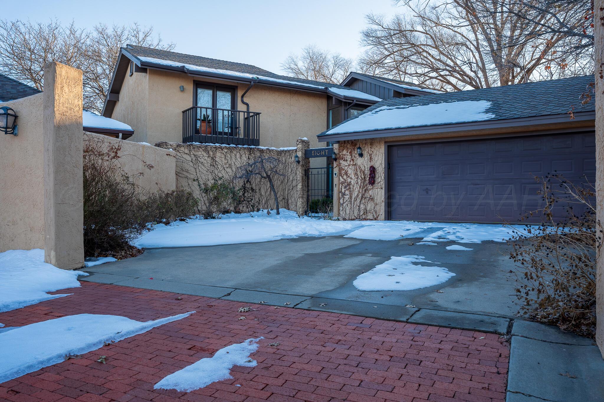 8 Windwood Place Property Photo