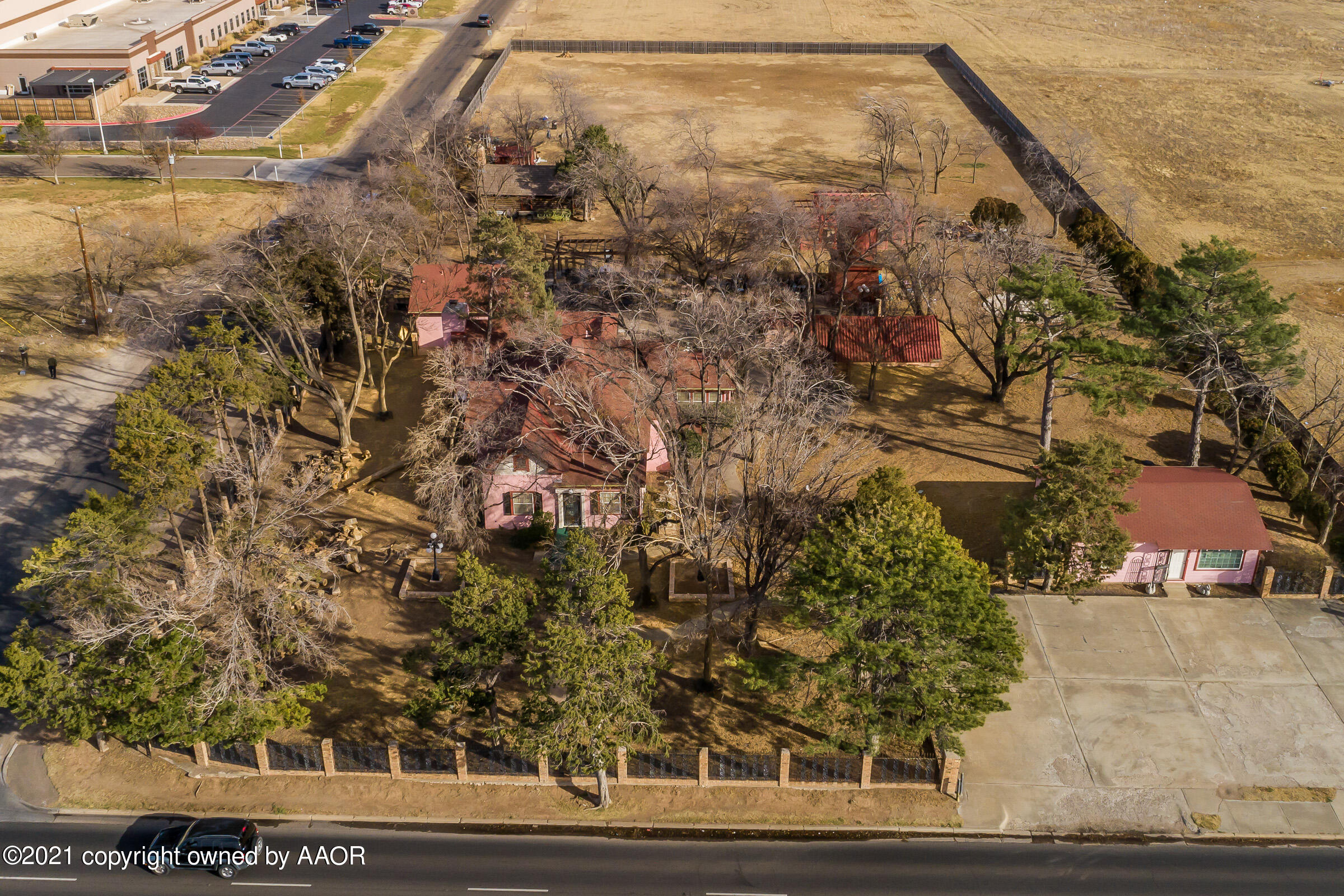 2501 S Grand Street Property Photo