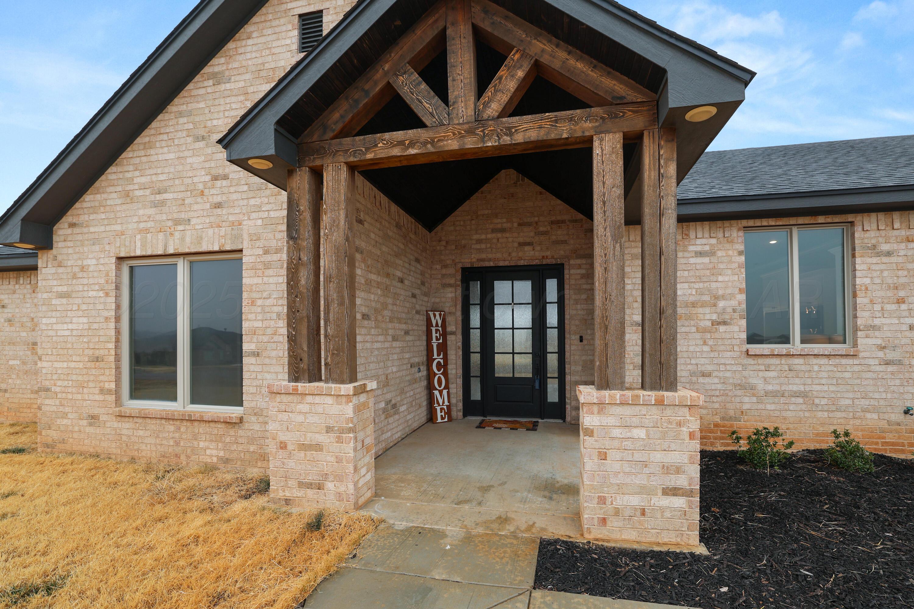1051 Blakely Hollow Drive Property Photo 2
