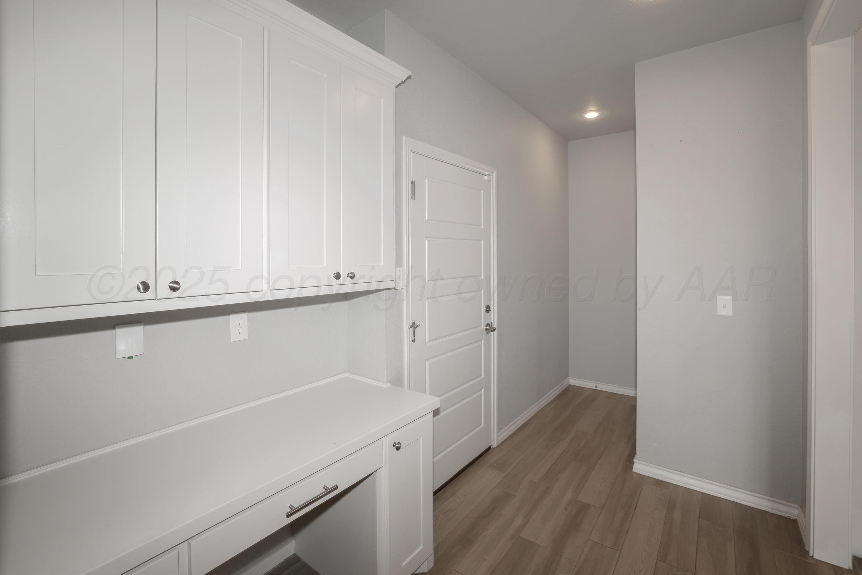 1051 Blakely Hollow Drive Property Photo 12