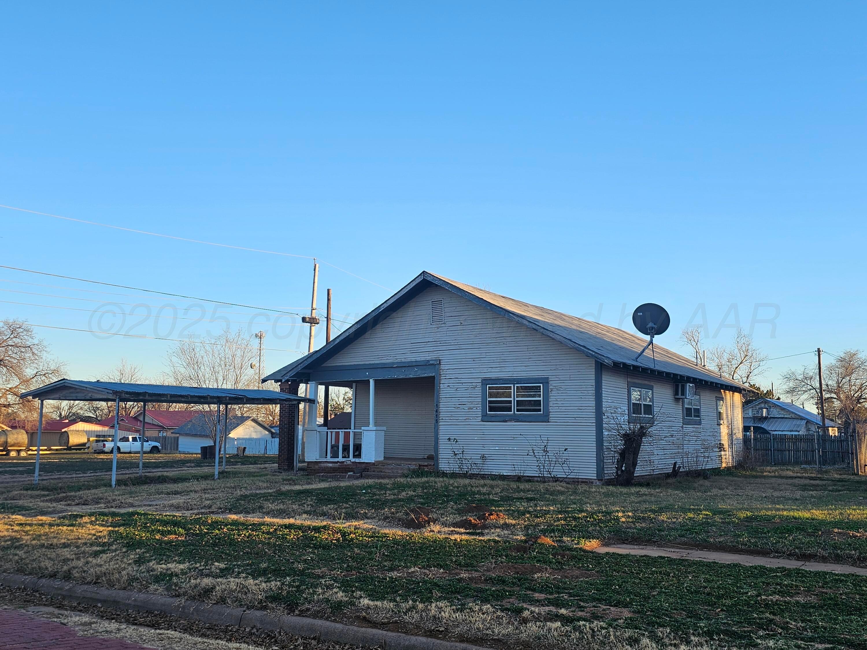 1415 Backus Street Property Photo 1