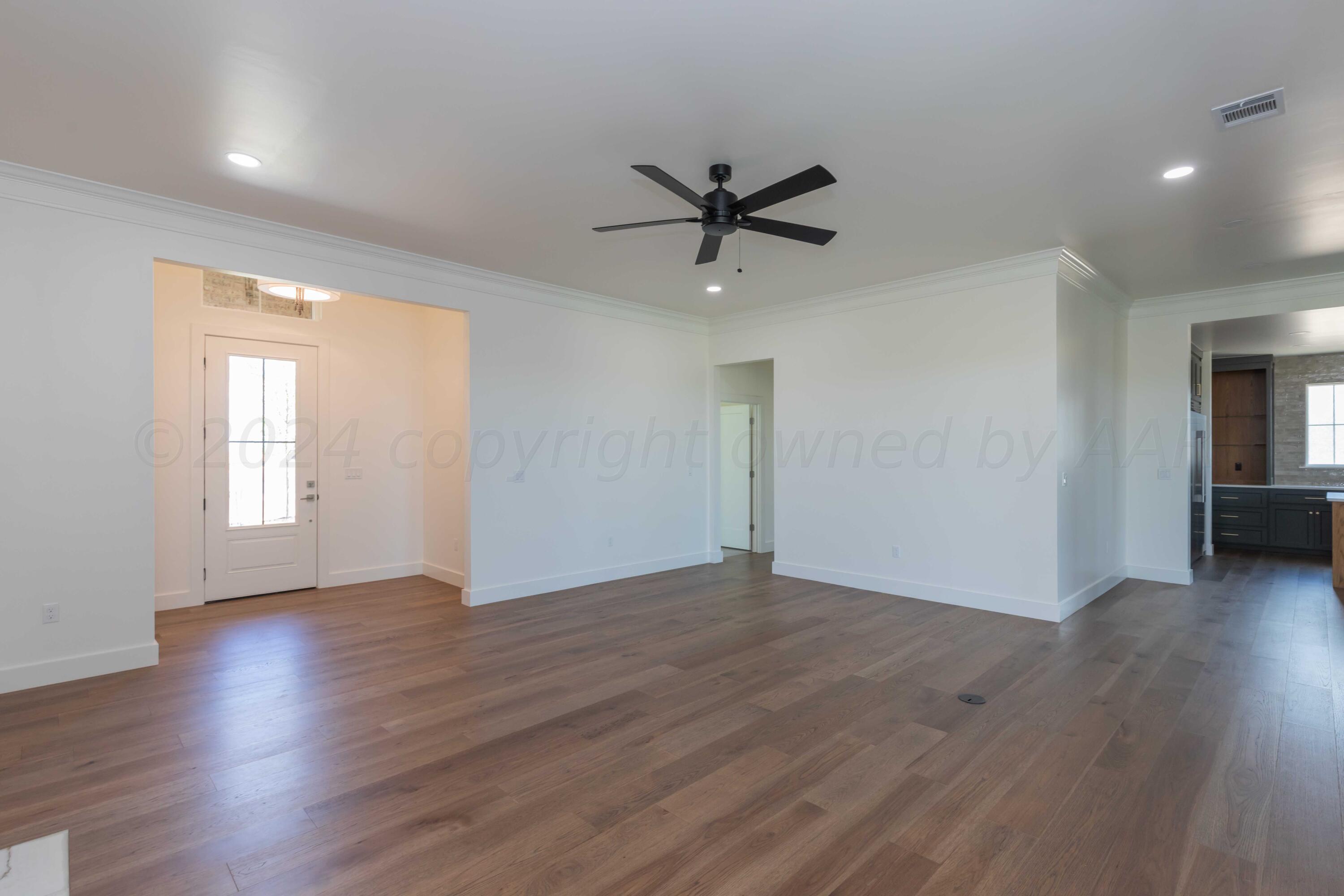 9504 Stonecrest Drive Property Photo 10
