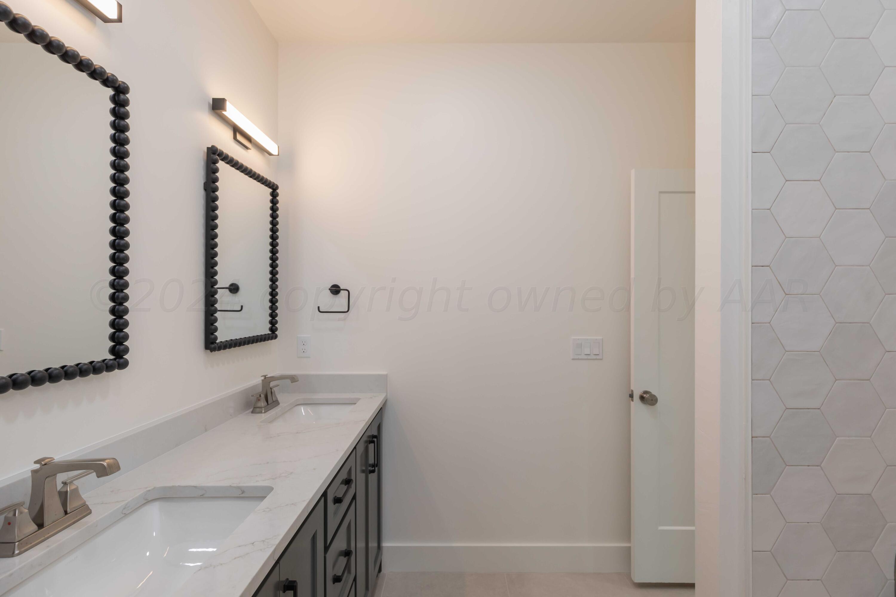9504 Stonecrest Drive Property Photo 42