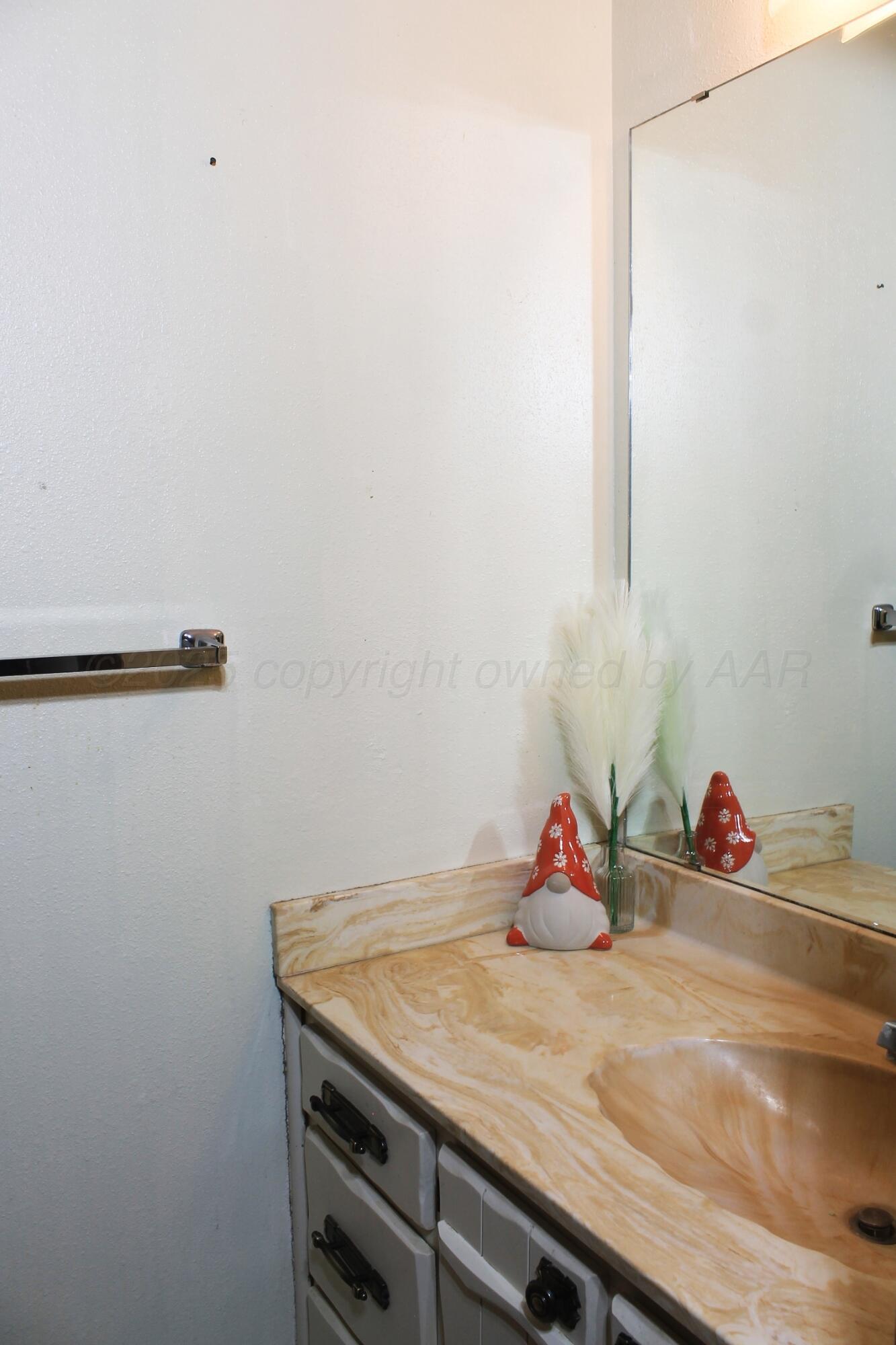 208 N Kingwood Street Property Photo 17