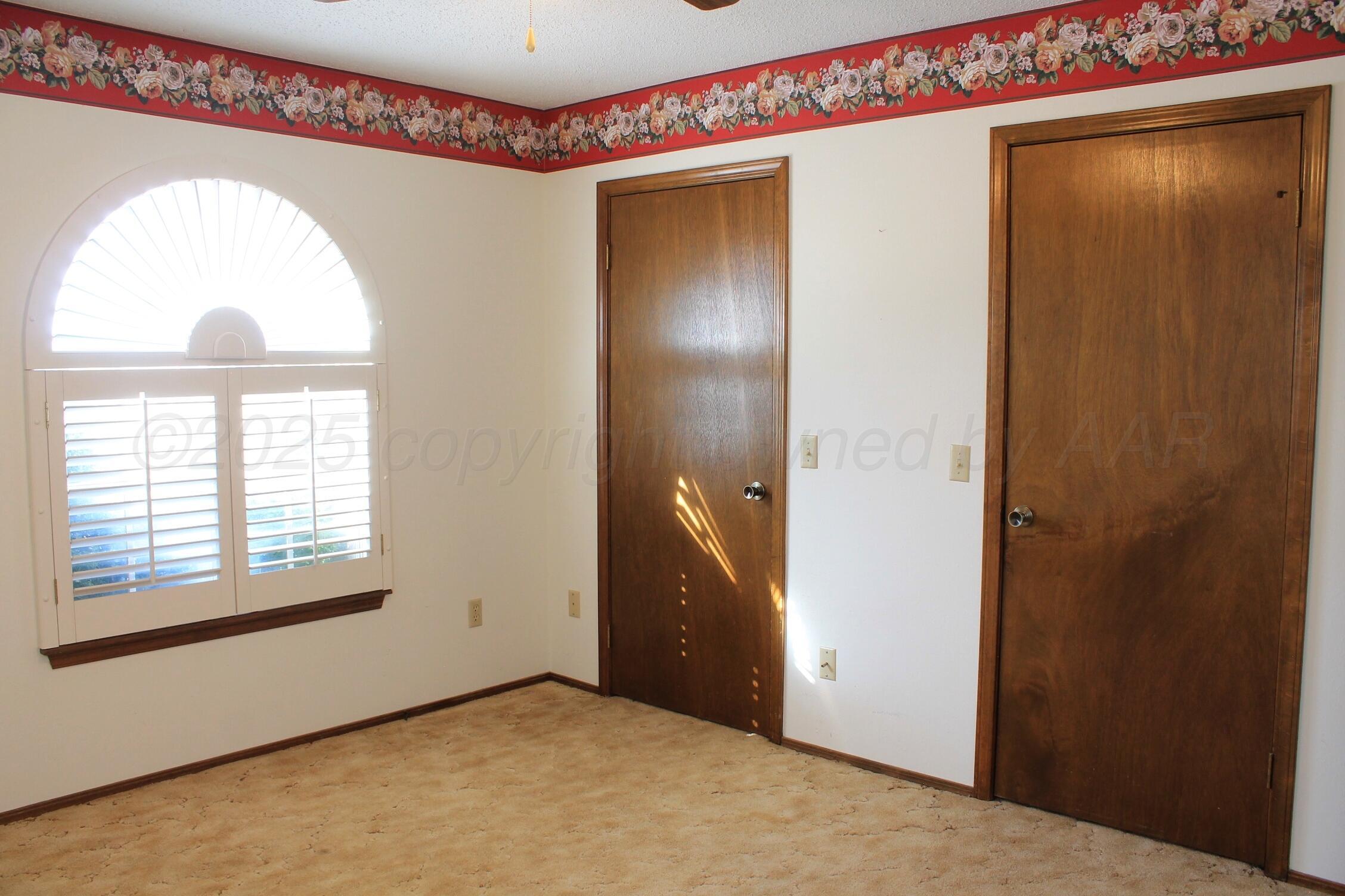 208 N Kingwood Street Property Photo 20