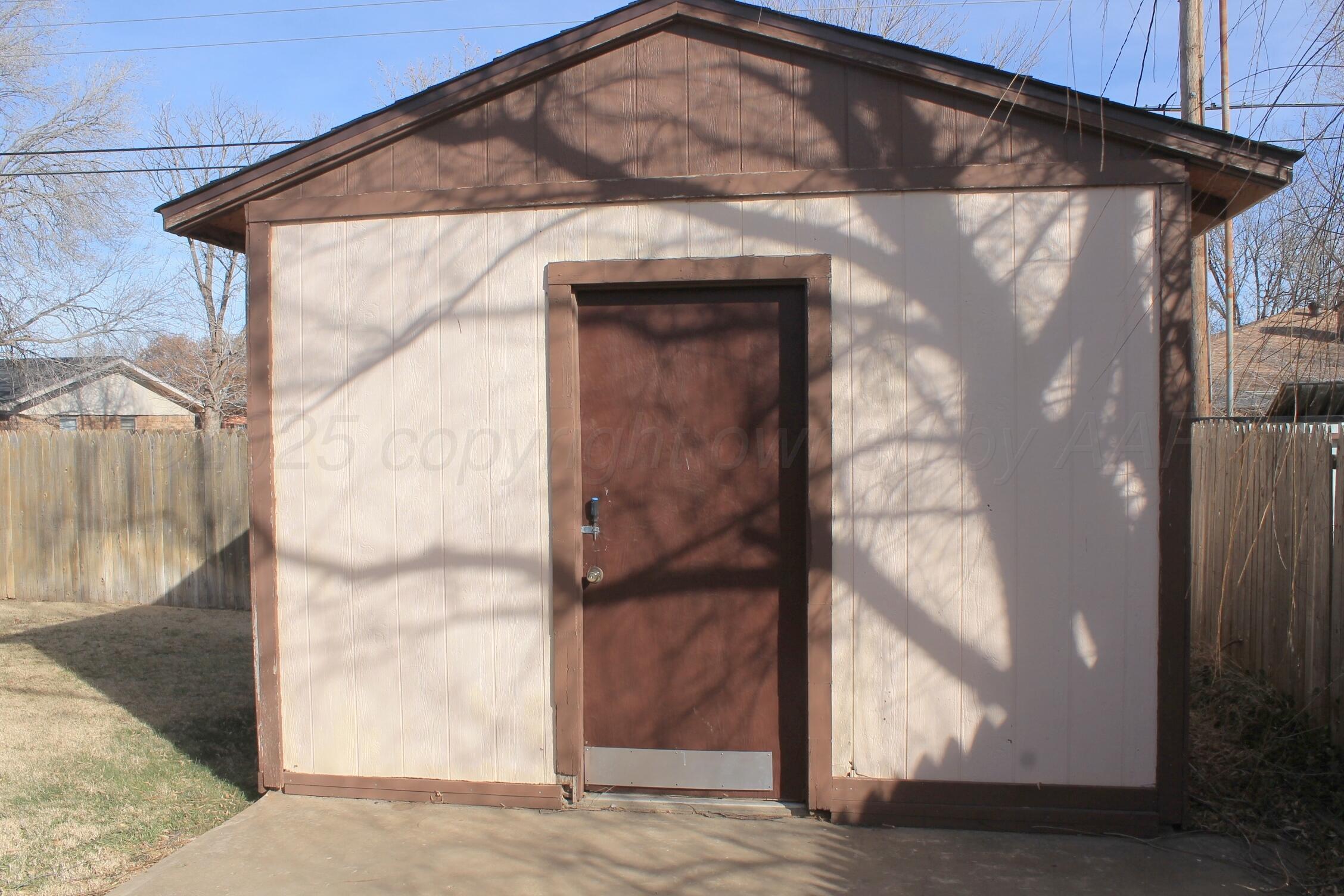 208 N Kingwood Street Property Photo 27