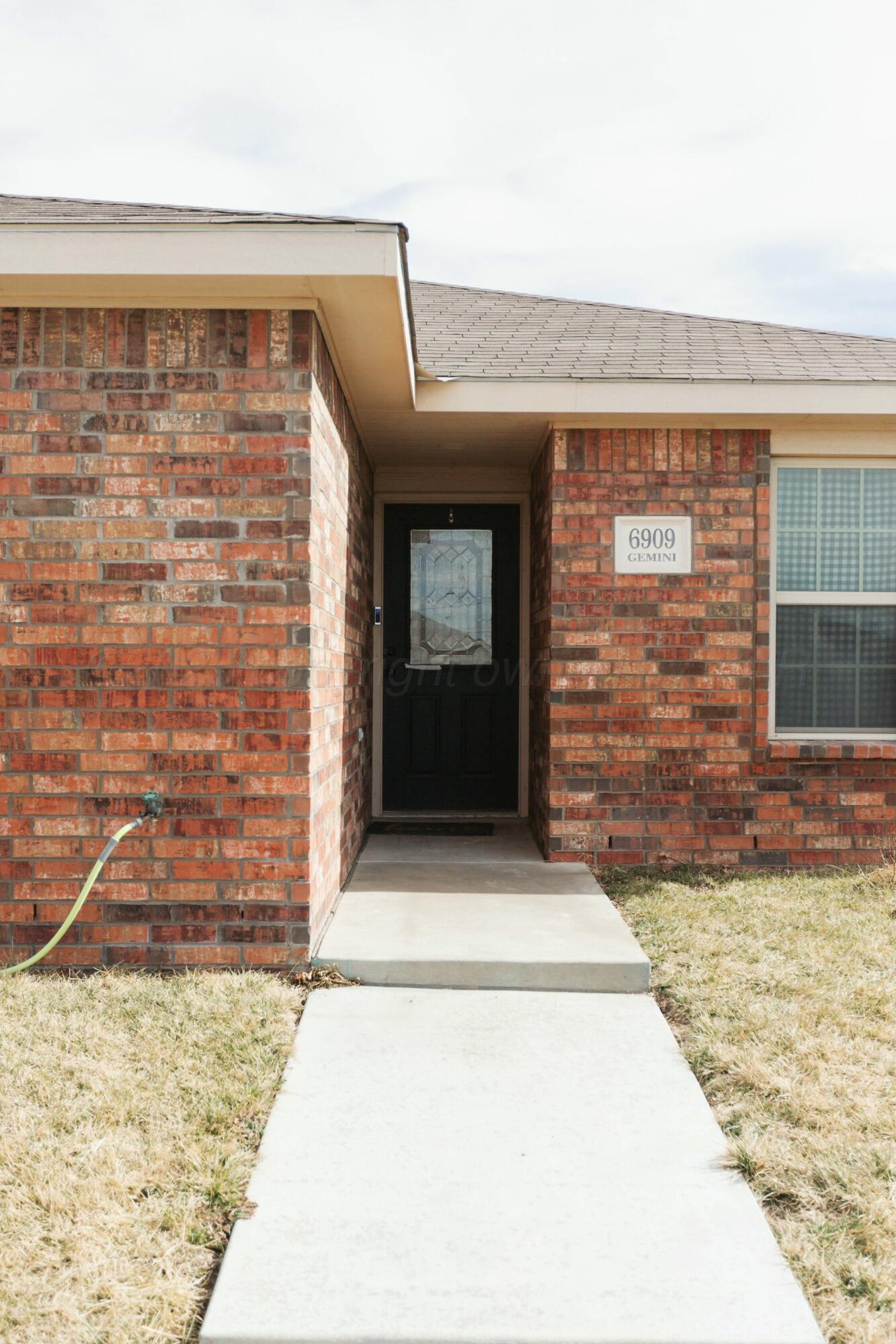 6909 Gemini Trail Property Photo 3