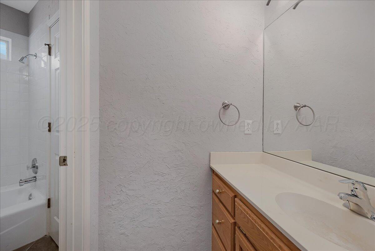 7308 Andover Property Photo 27