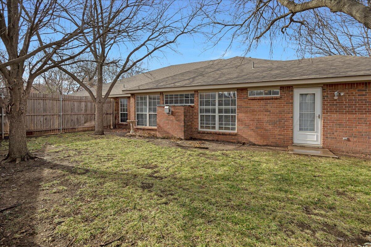 7308 Andover Property Photo 32