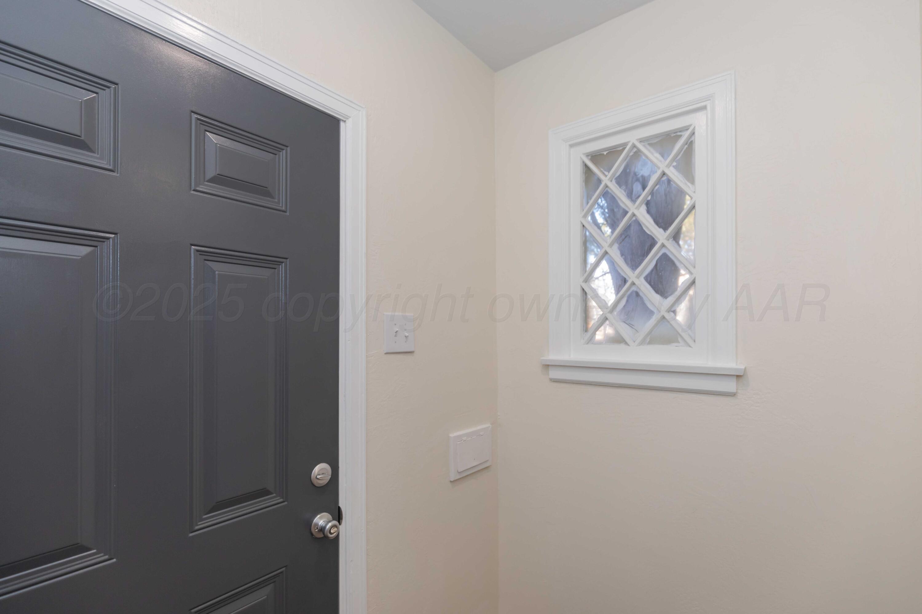 2705 S Harrison Street Property Photo 5