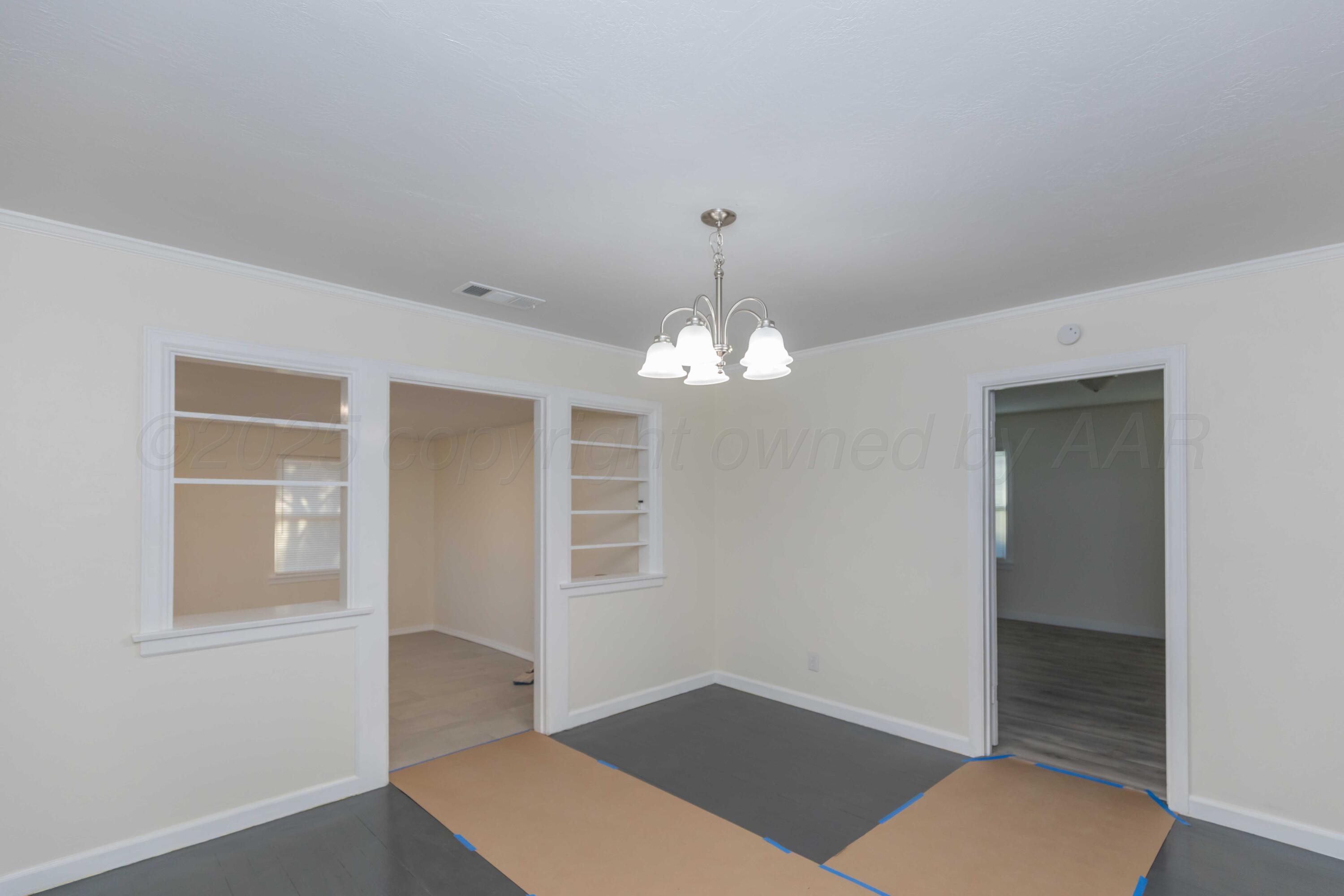 2705 S Harrison Street Property Photo 17