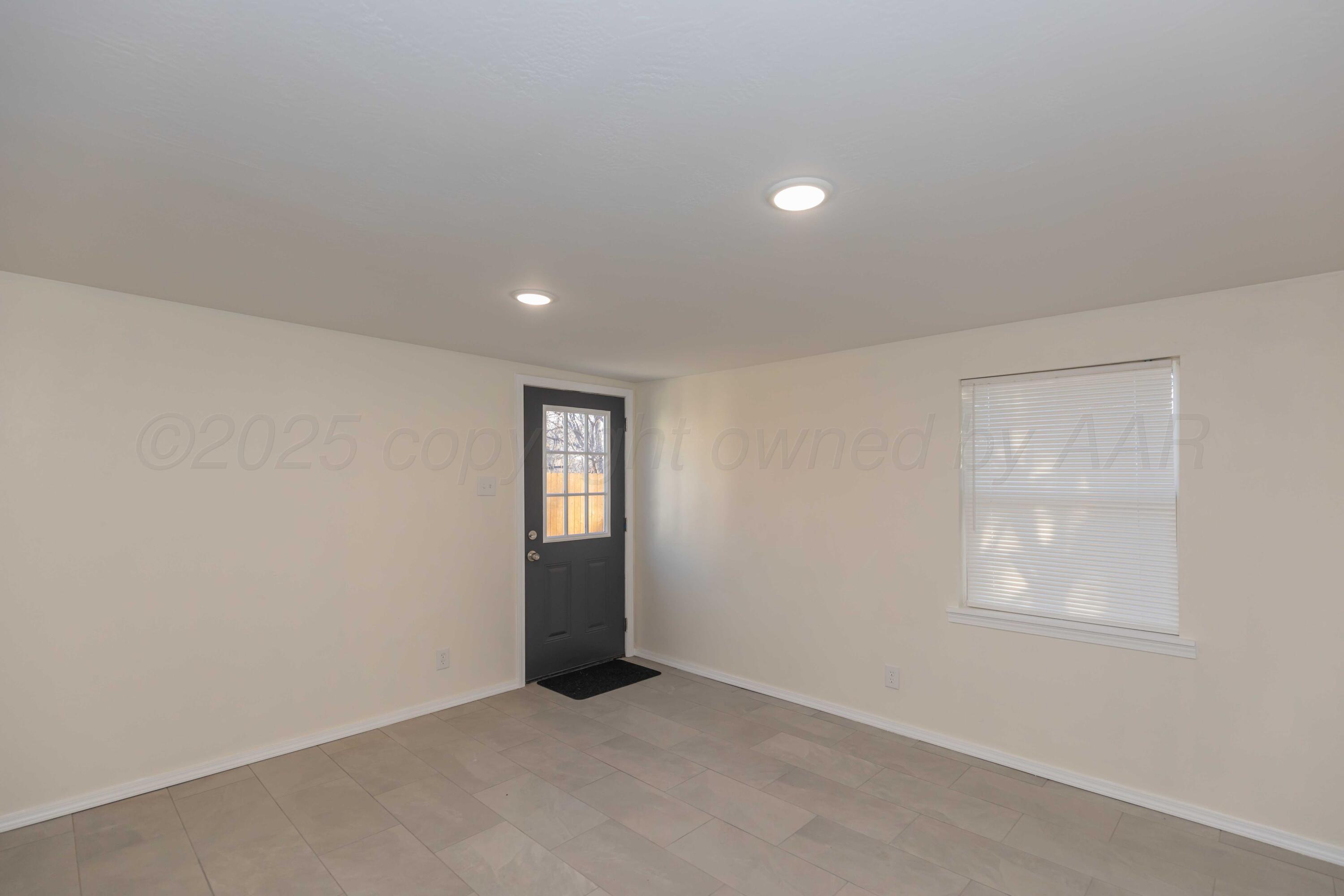 2705 S Harrison Street Property Photo 20